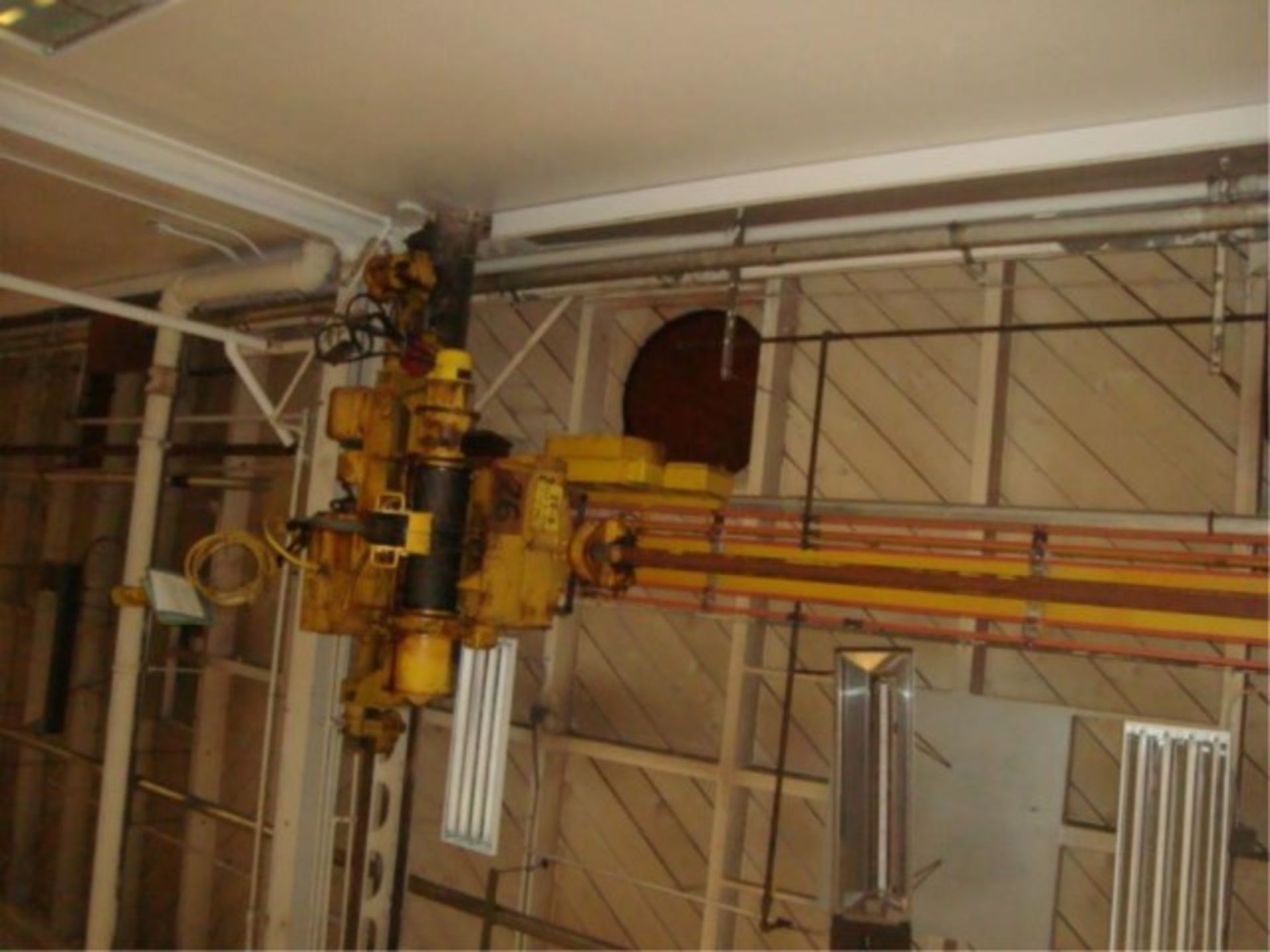 5-Ton Capacity Overhead Bridge Crane - Image 4 of 8