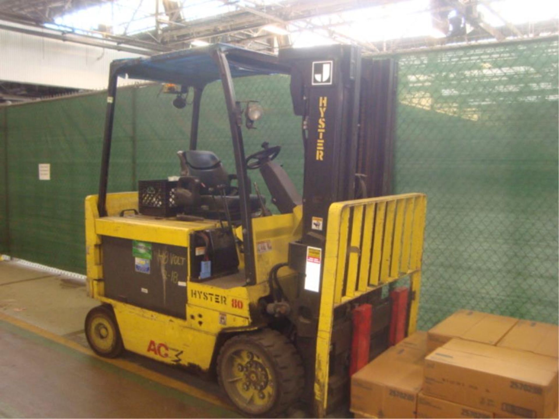 Hyster 7500 lb. Capacity Electric Forklift - Image 6 of 7