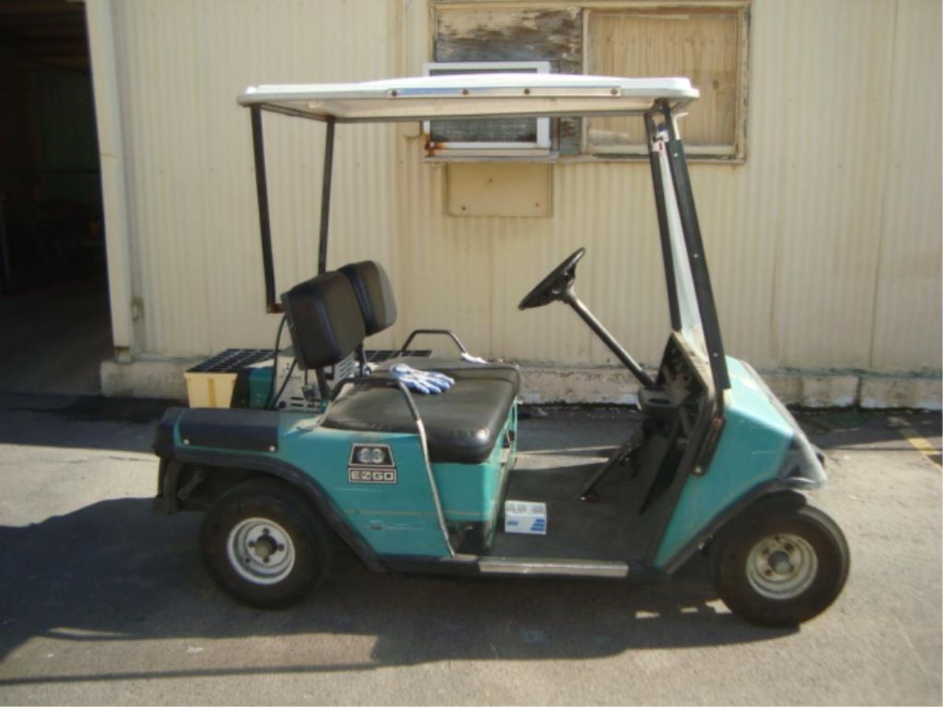 2-Seater Electric Golf Cart - Image 3 of 7