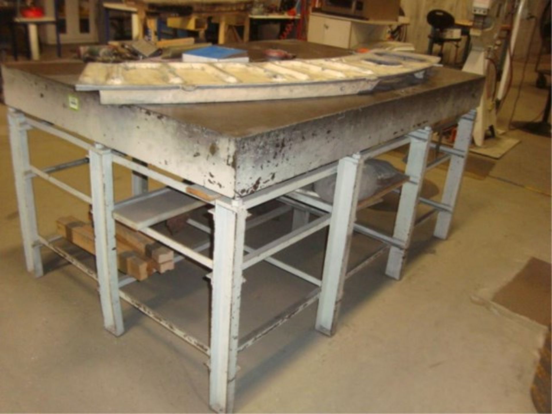 Heavy Duty Steel Surface Table - Image 4 of 4