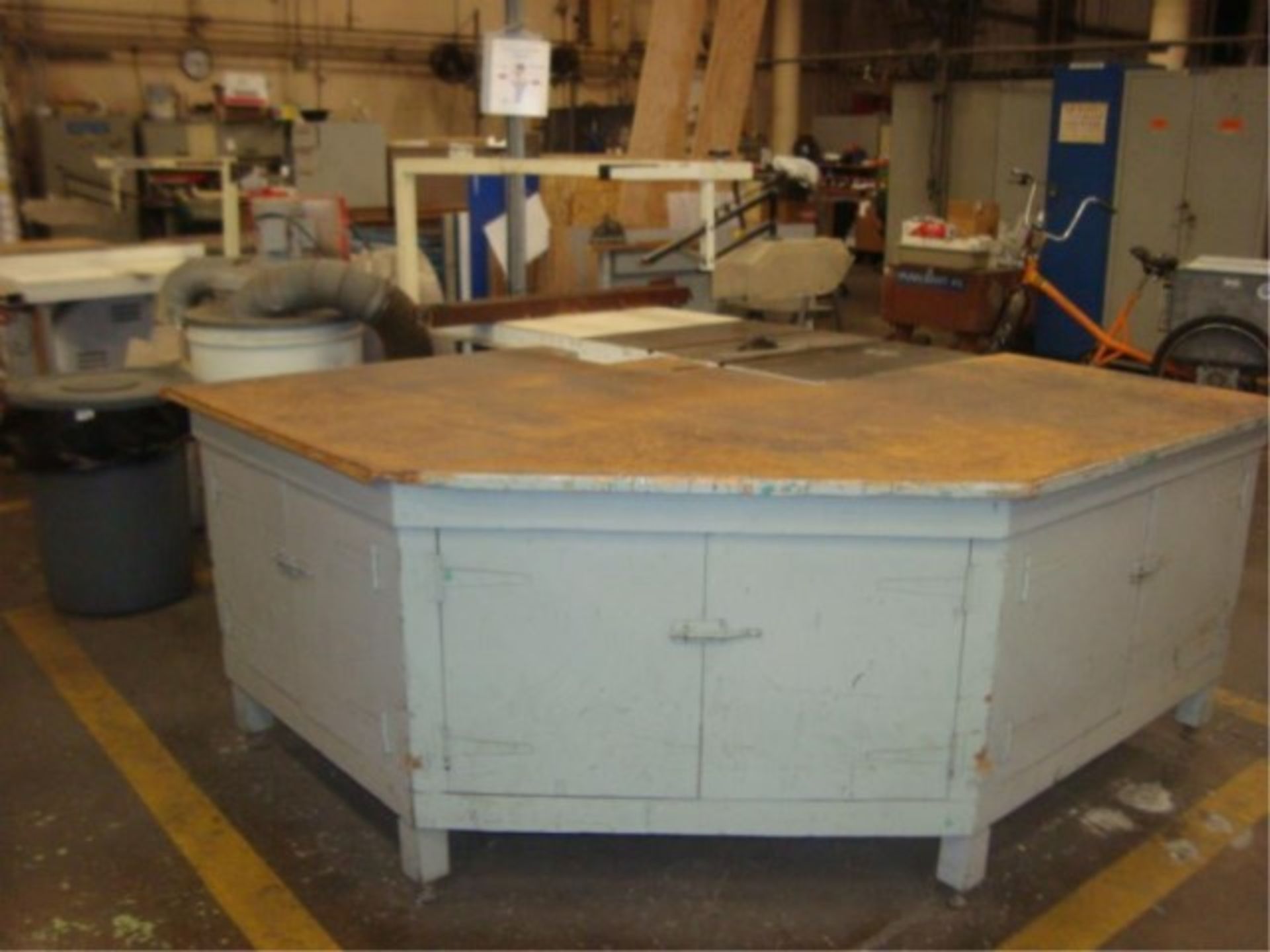 Heavy Duty Table Saw With 10" Blade - Image 8 of 9