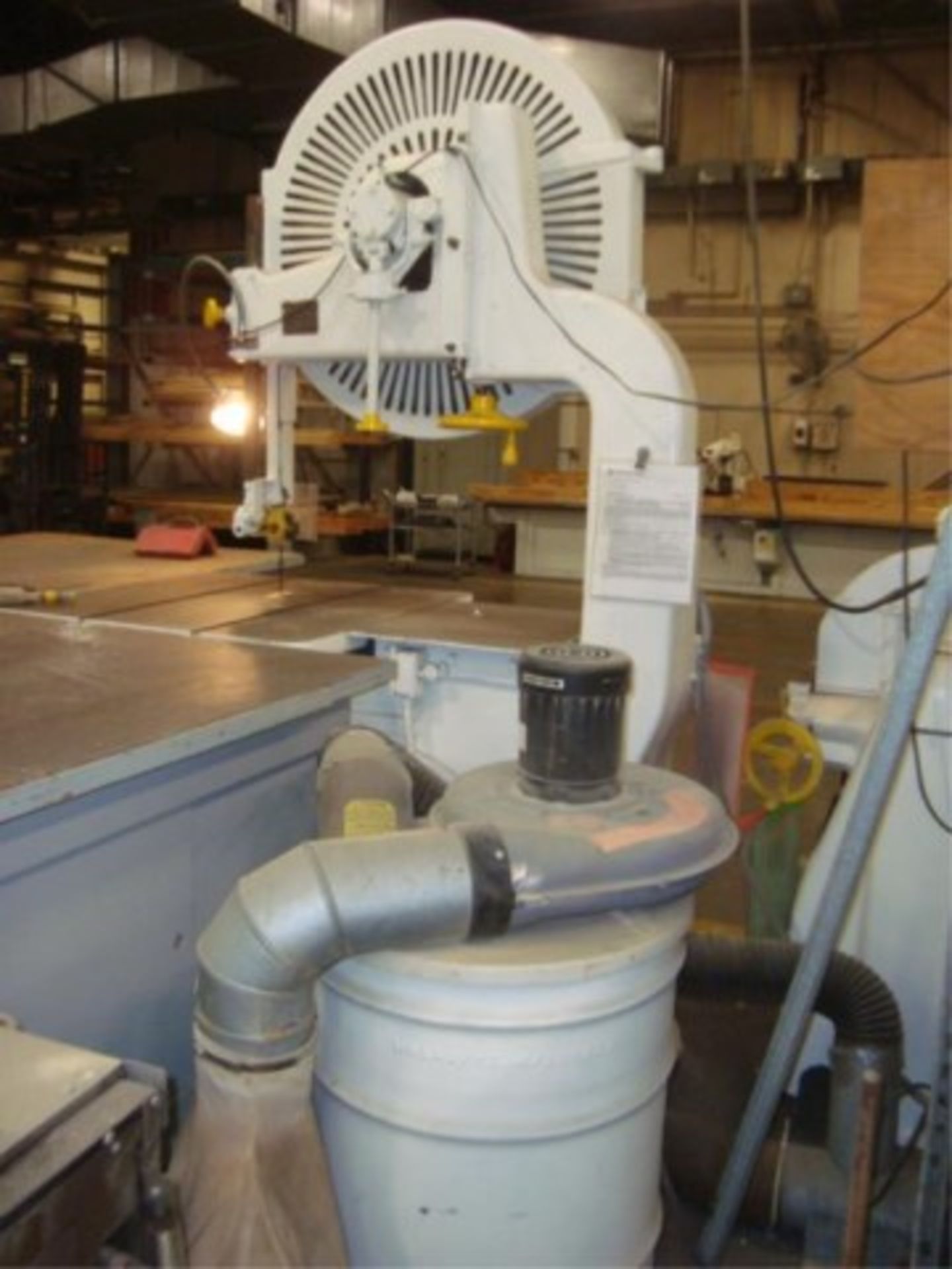Heavy Duty Vertical Band Saw - Image 7 of 11