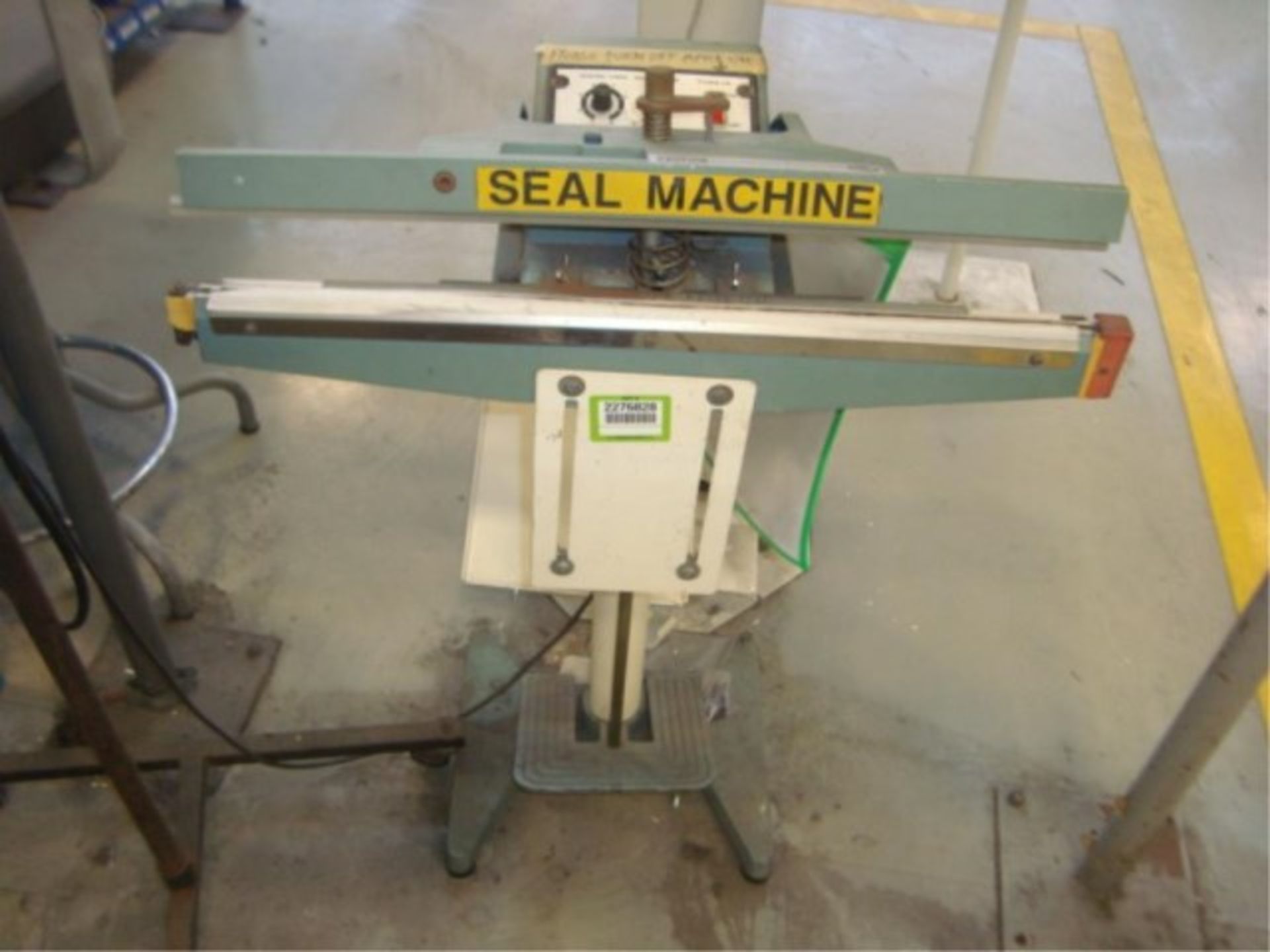 24" in. Impulse Sealer With Foot Pedal - Image 2 of 4