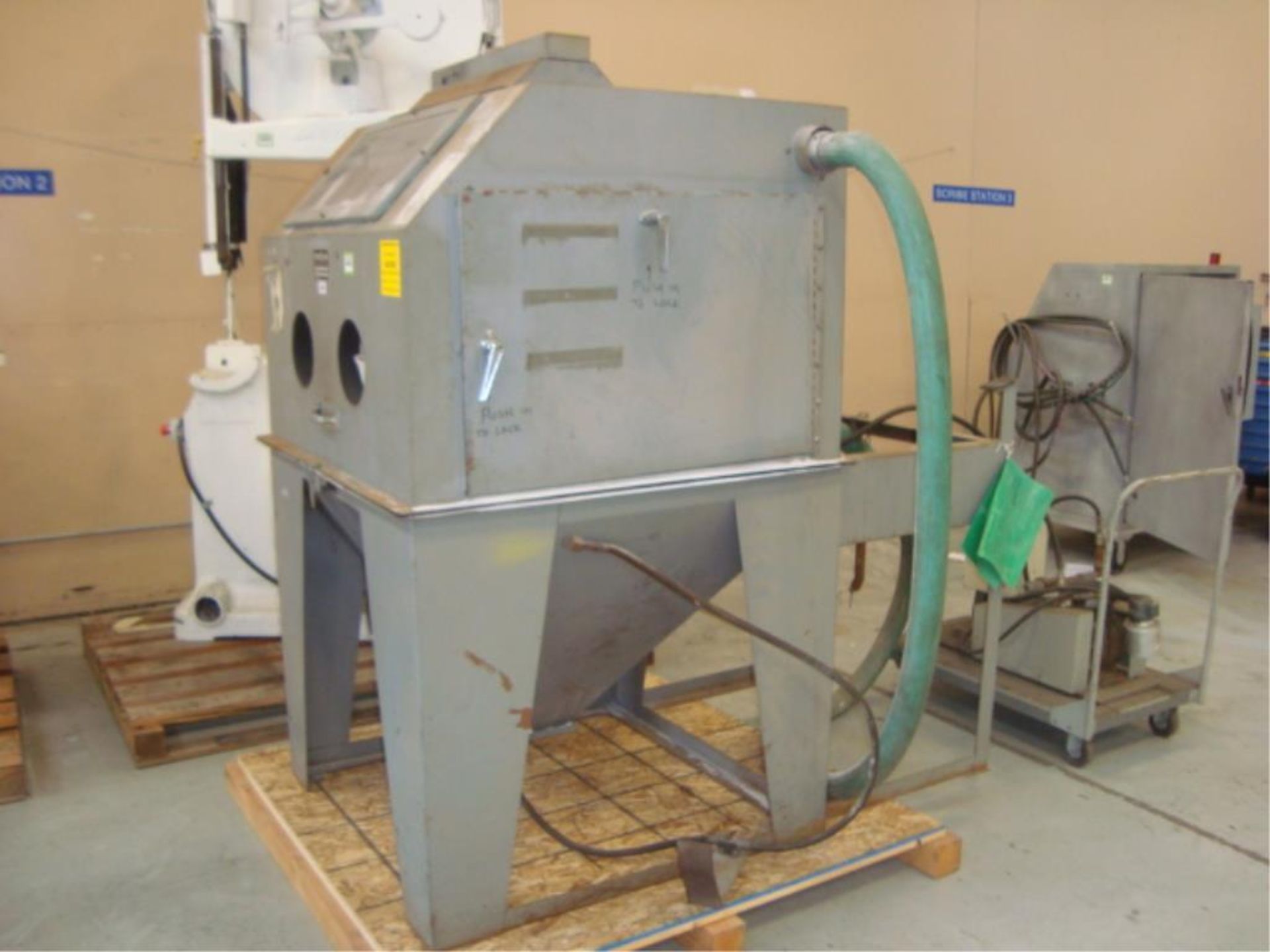 2-Glove Sand Blast Cabinet With Mobile Compressor - Image 8 of 10