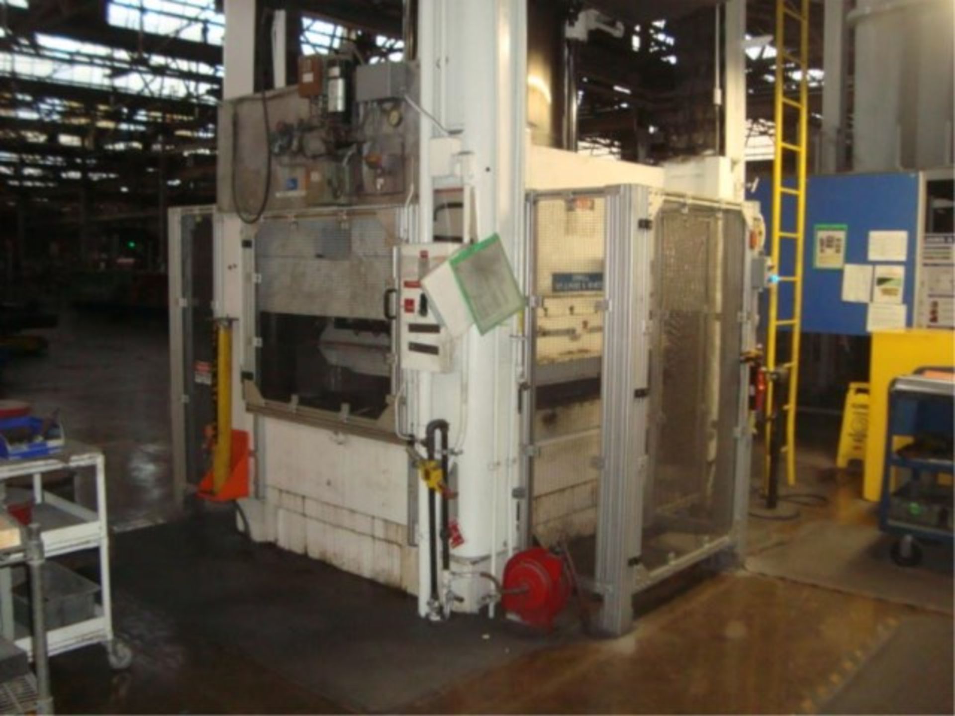 1,000 ton Capacity Hydraulic 4-Column Press - Image 7 of 13