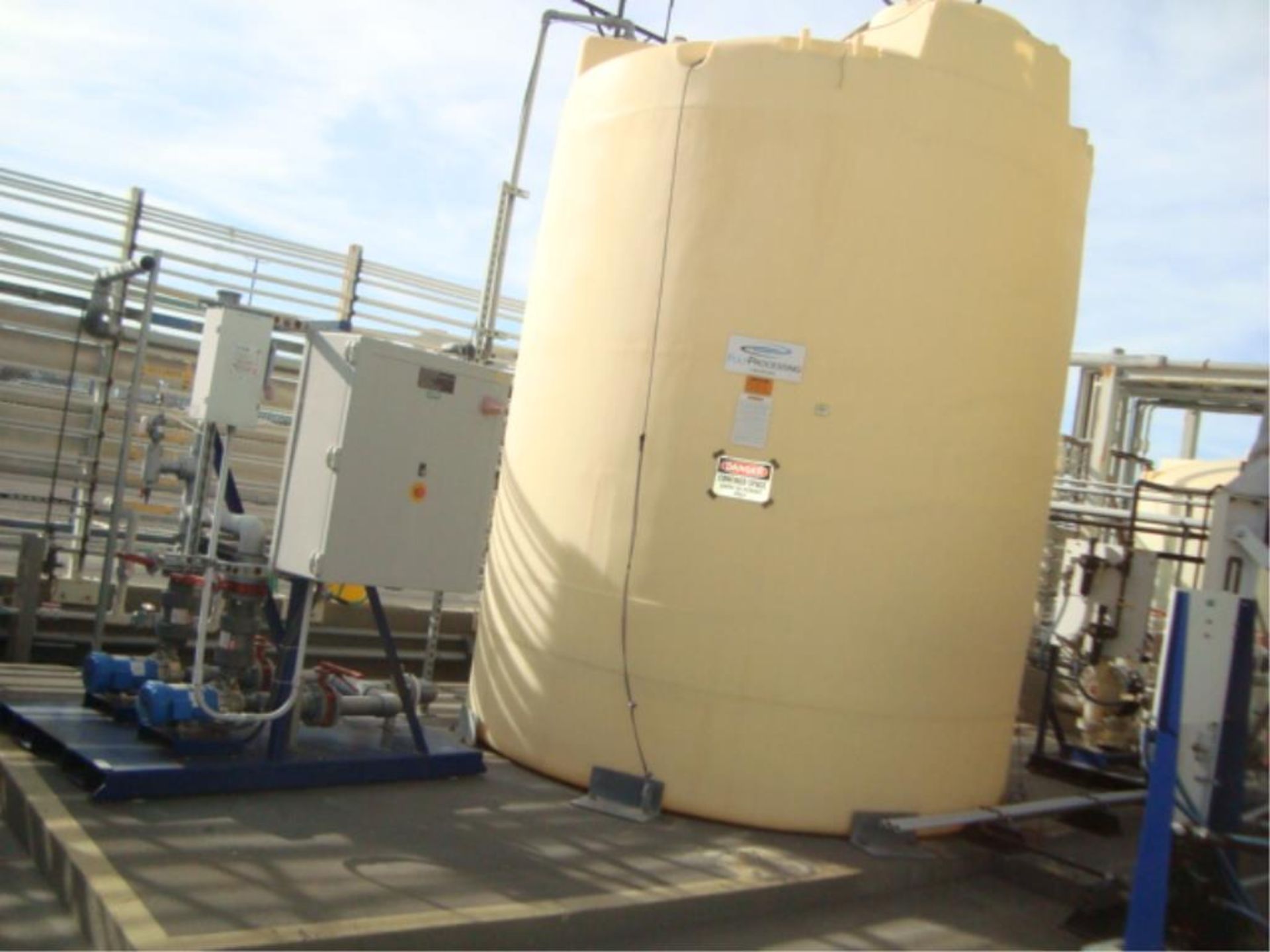 Approx. 5,000 Gallon Capacity RO Water Tank - Image 15 of 15