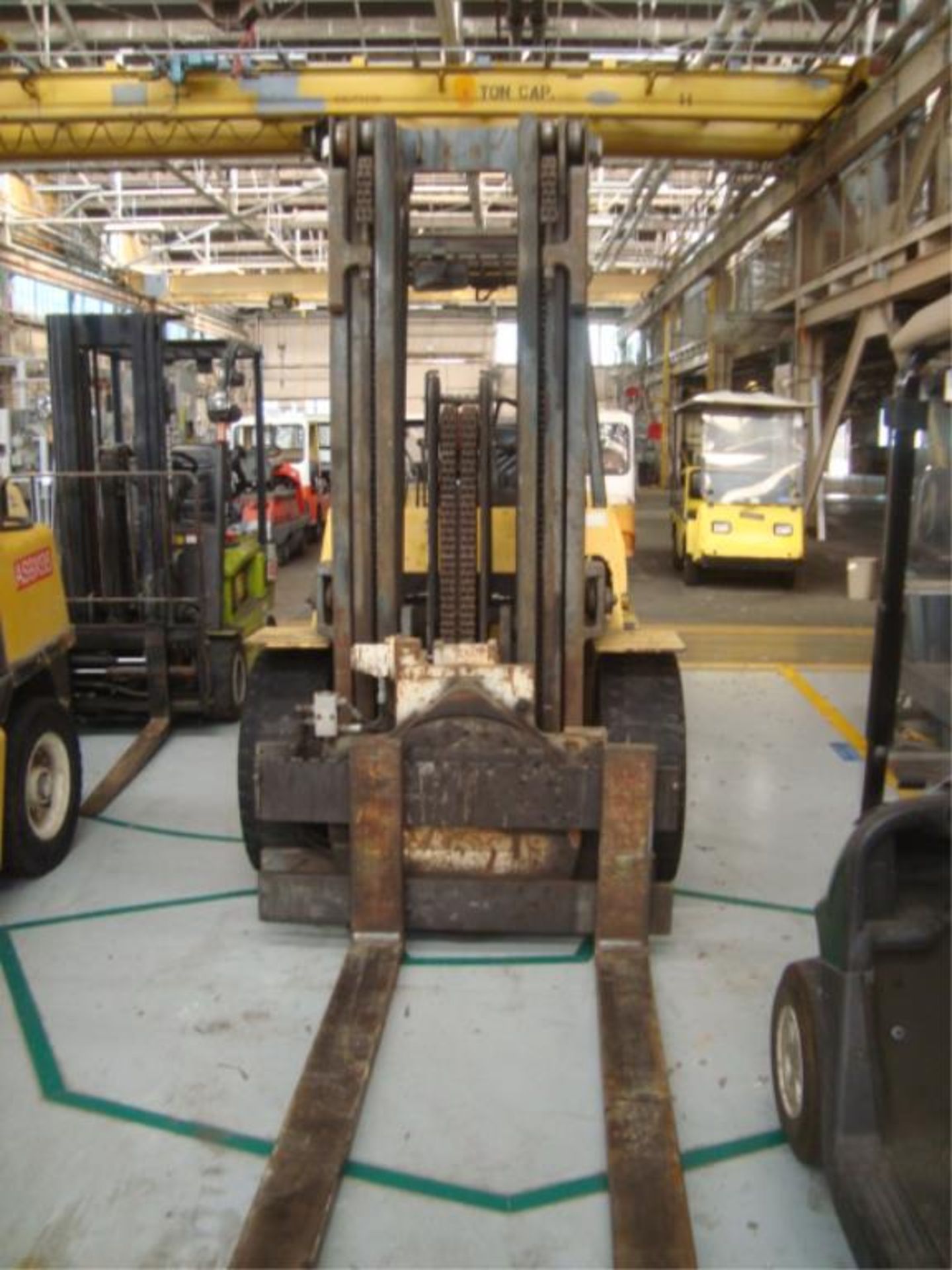 4-Ton Capacity Propane Forklift - Image 2 of 12