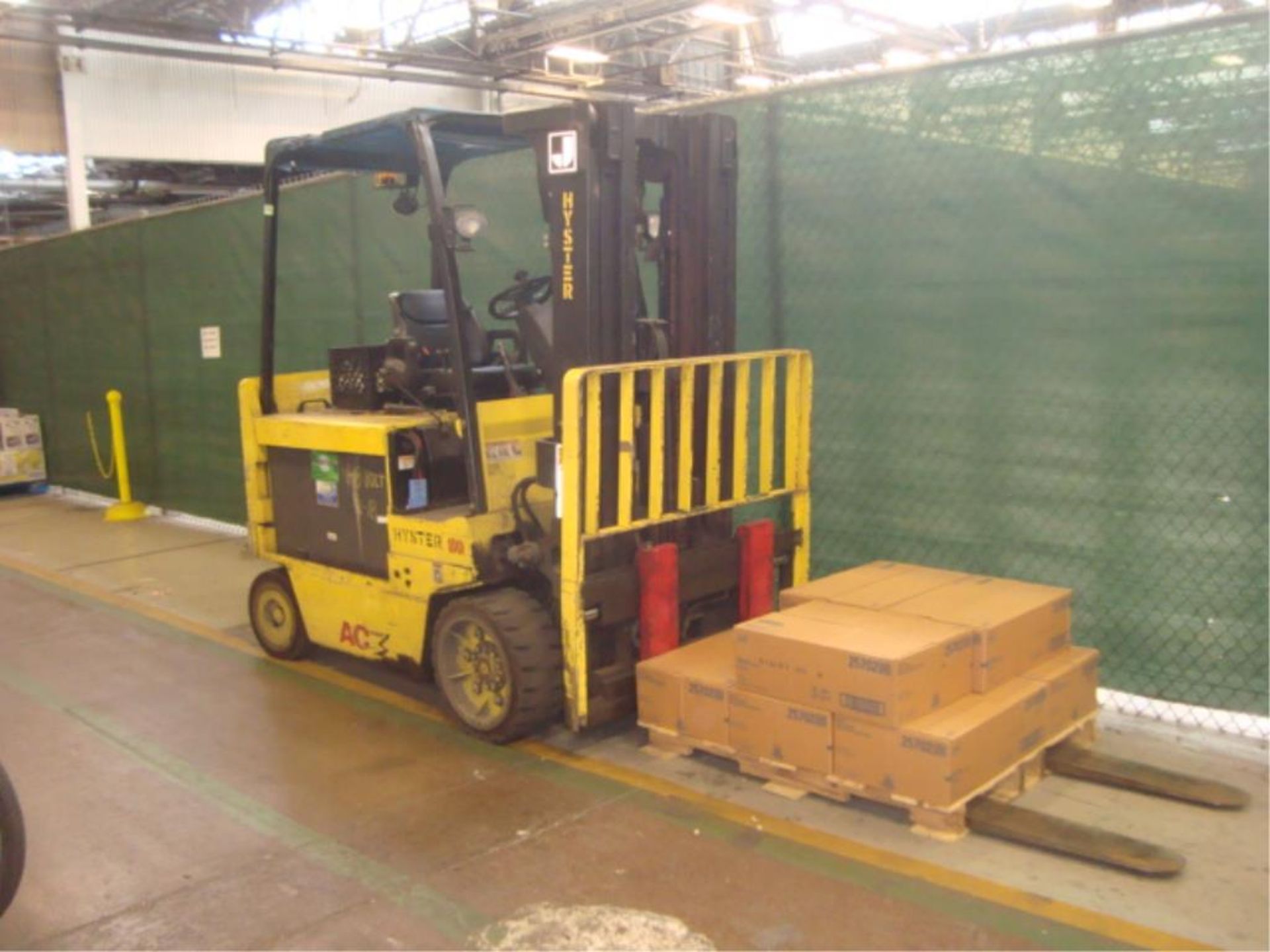 Hyster 7500 lb. Capacity Electric Forklift