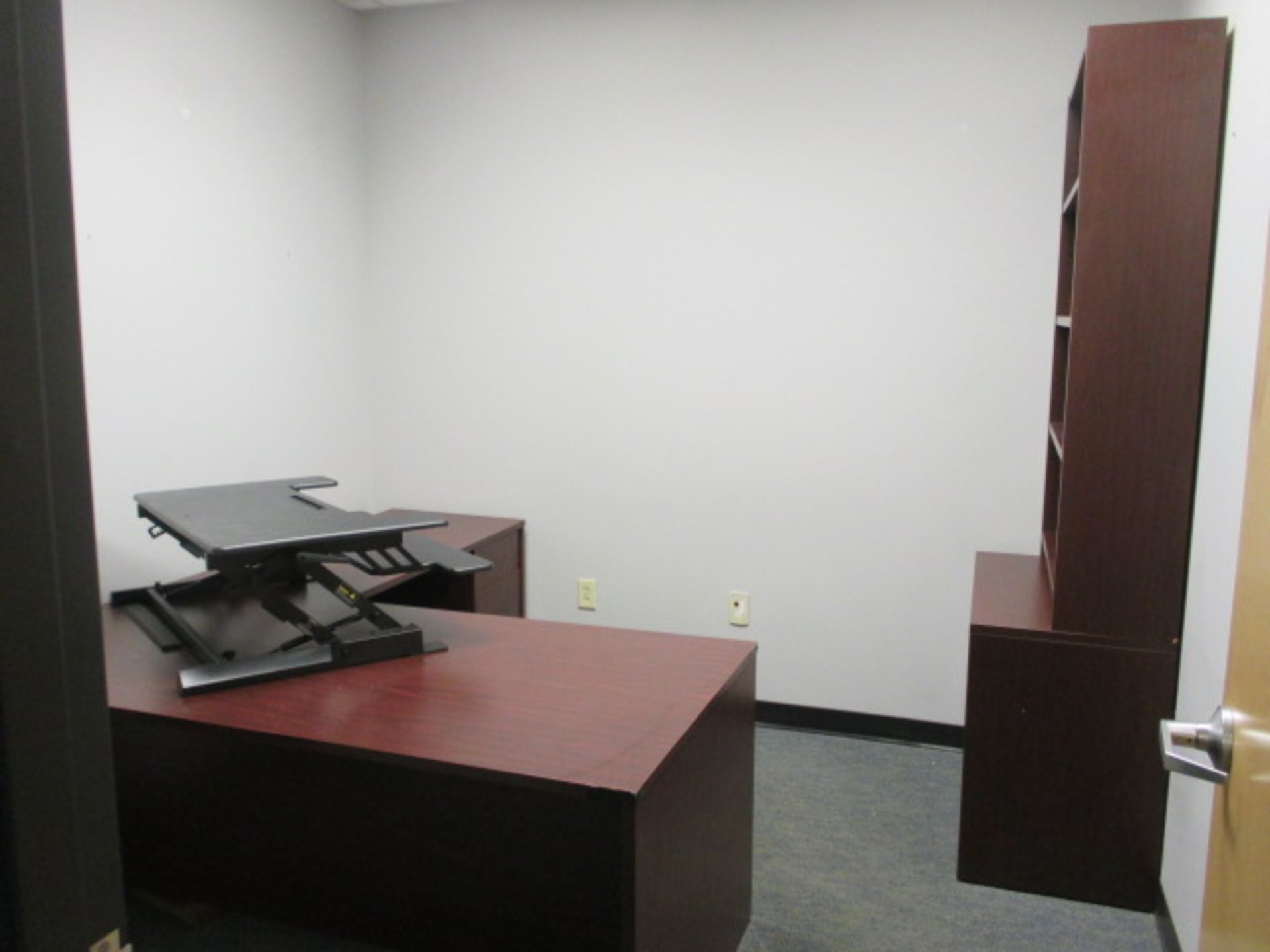 Office Furniture - Image 9 of 9