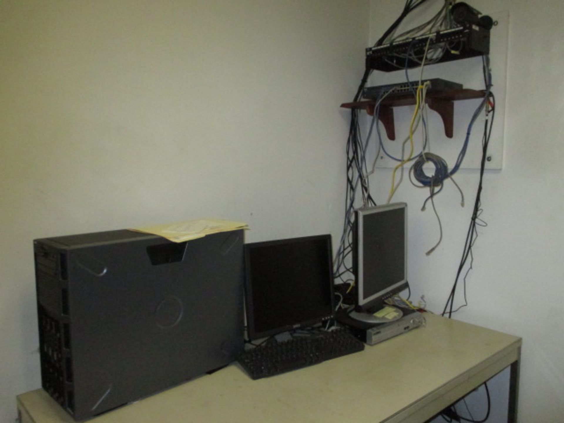 IT Equipment - Image 4 of 21