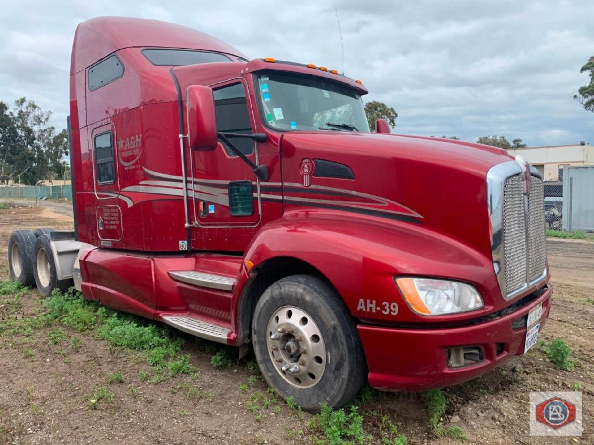 2009 Kenworth T6 Series, Cummins ISX - Image 2 of 9