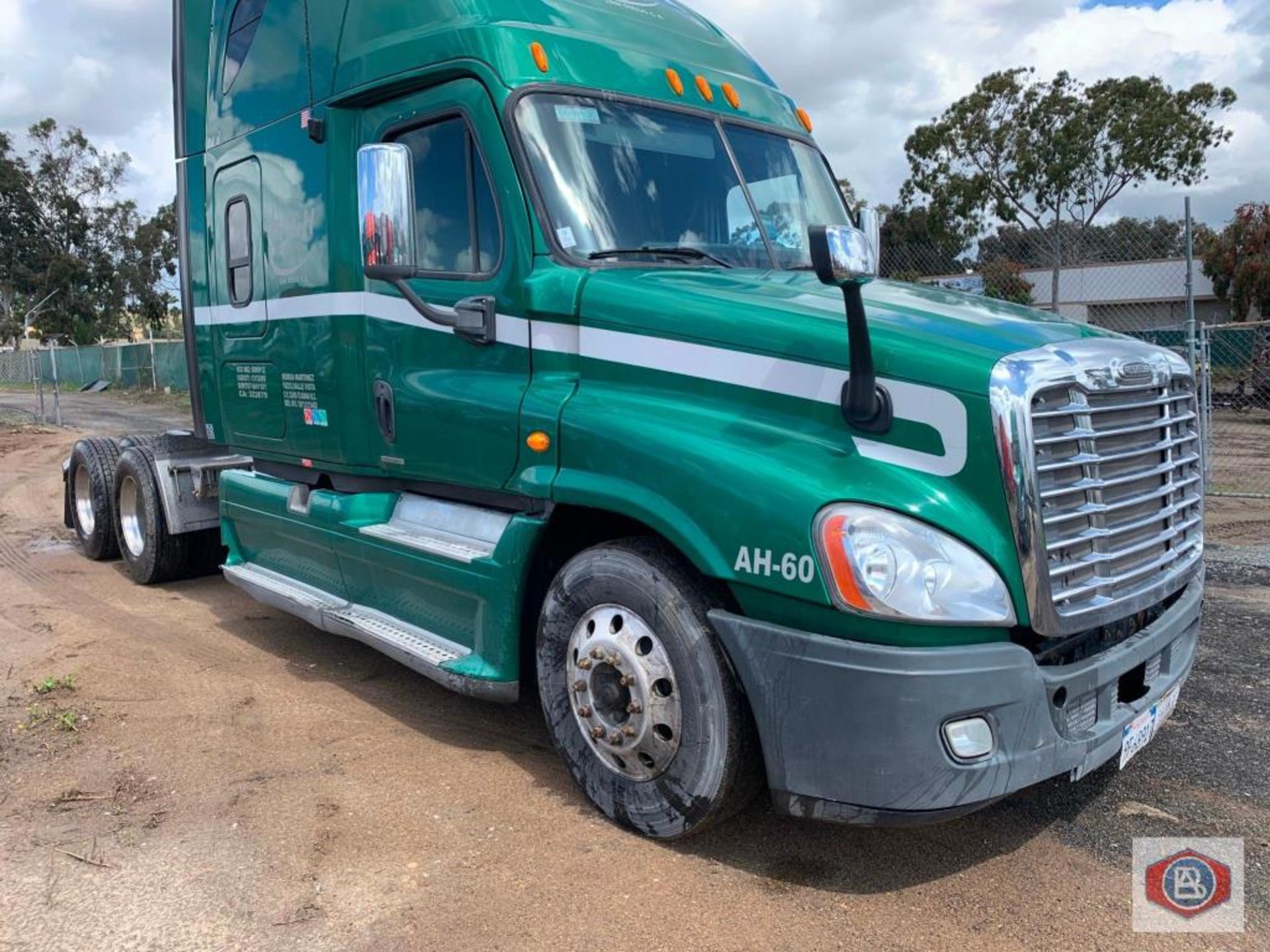 2012 Freightliner, Cascadia, Cummins ISX - Image 3 of 8