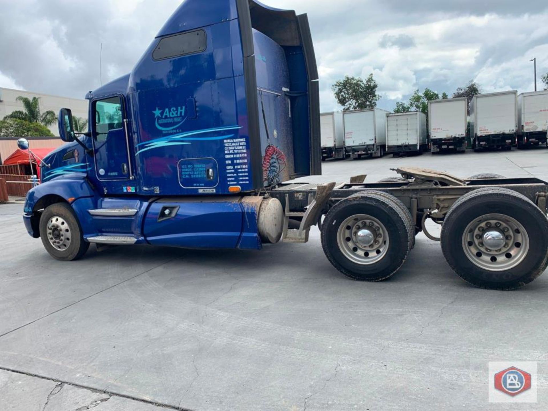 2011 Kenworth T6 Series, Cummins ISX - Image 6 of 9