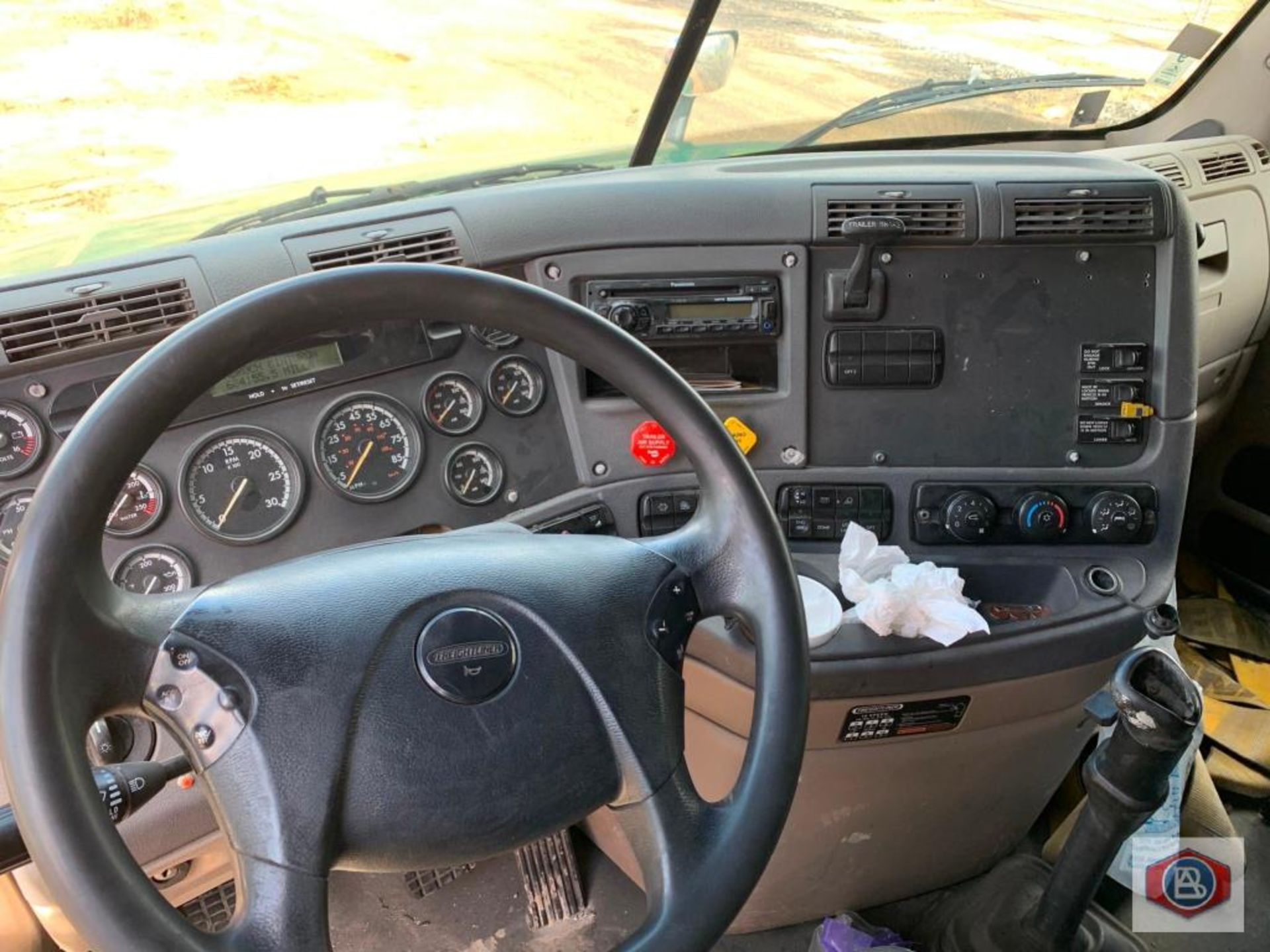 2012 Freightliner, Cascadia, Cummins ISX - Image 6 of 8