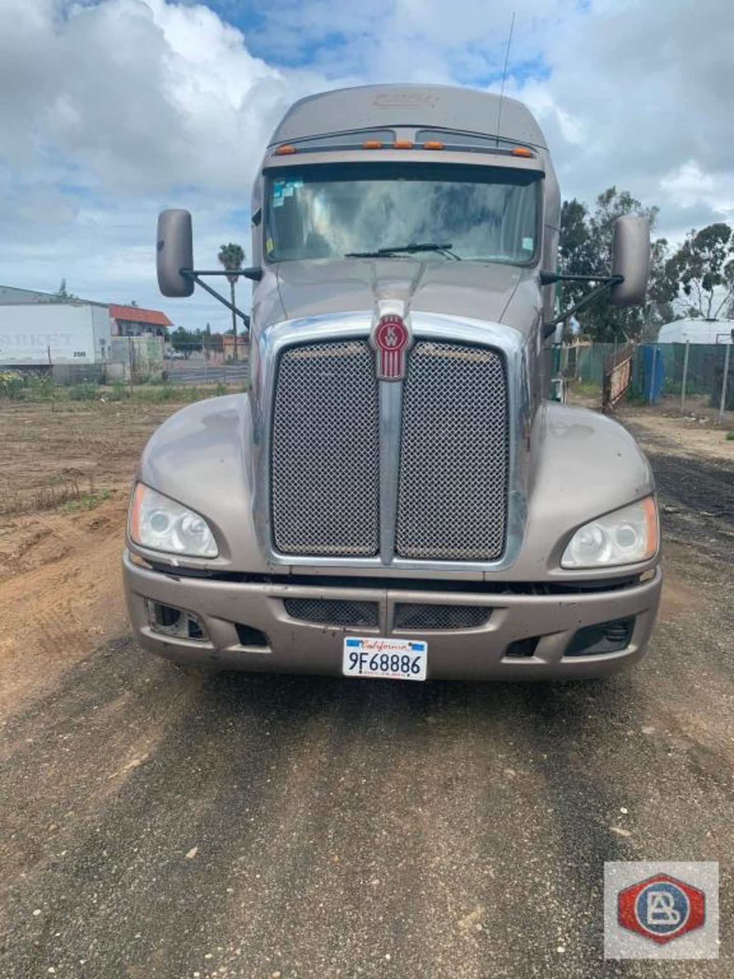 2011 Kenworth T6 Series, Cummins ISX - Image 2 of 7