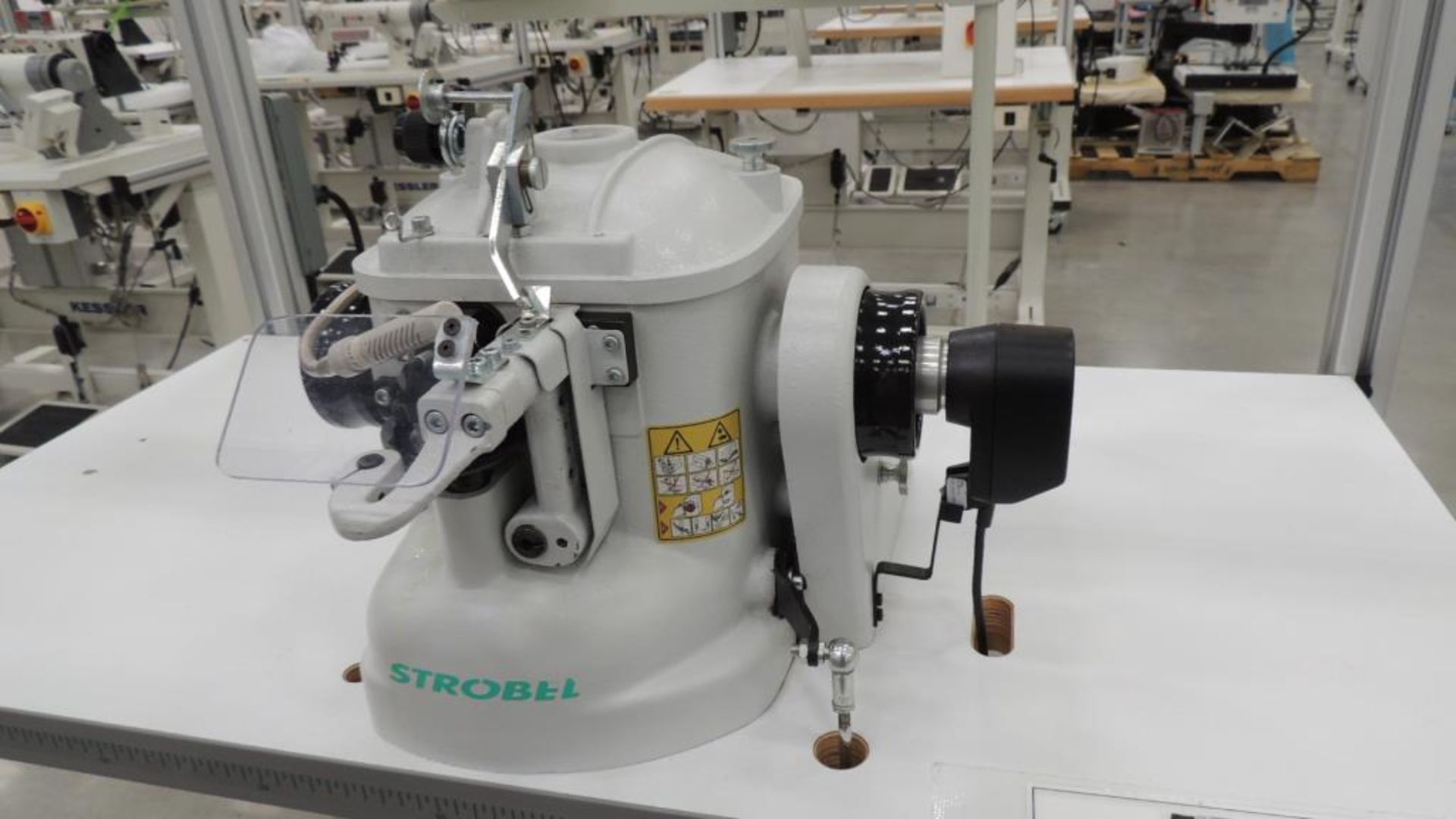 Stitching Machine - Image 2 of 7