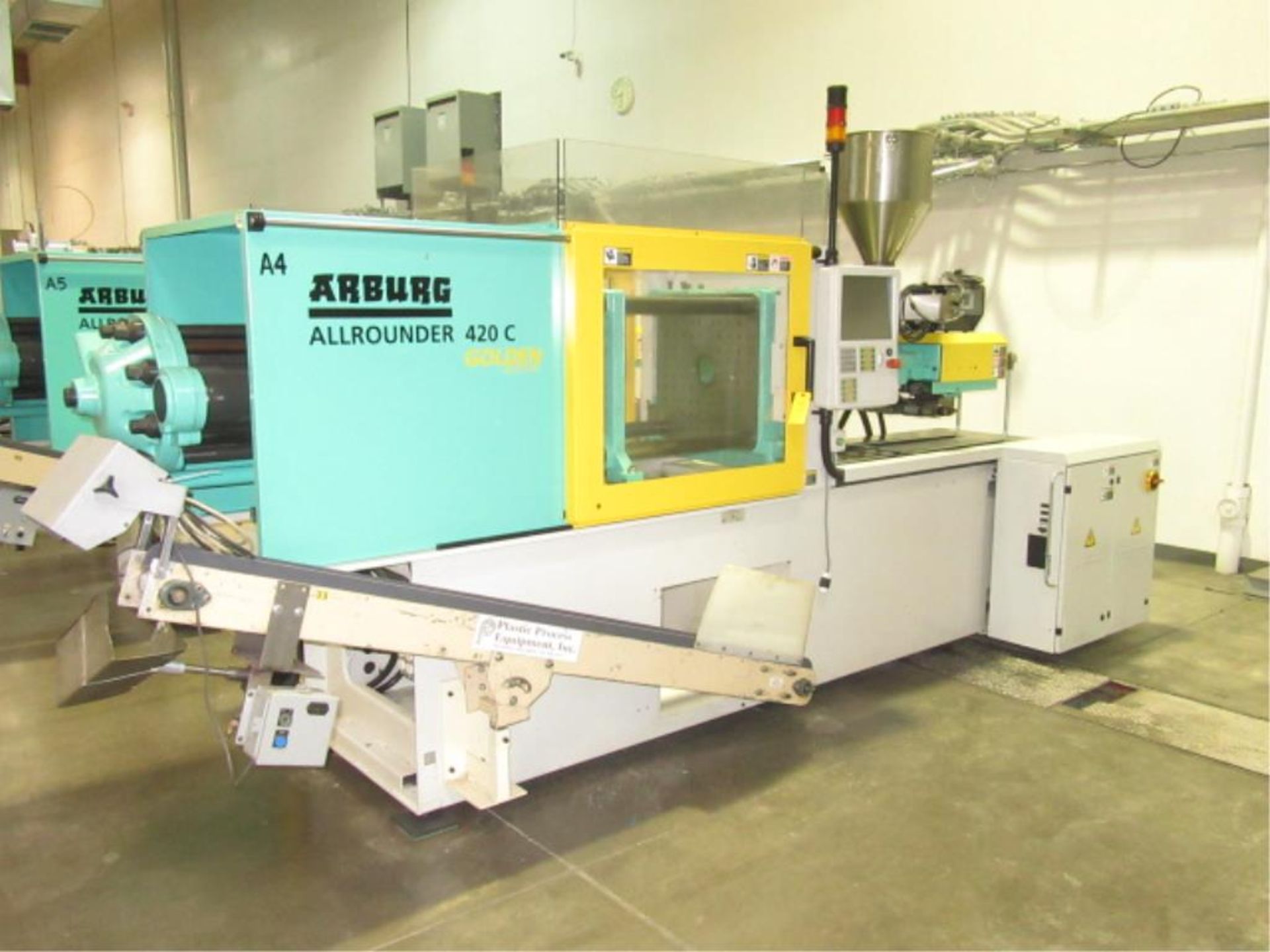 Injection Molder