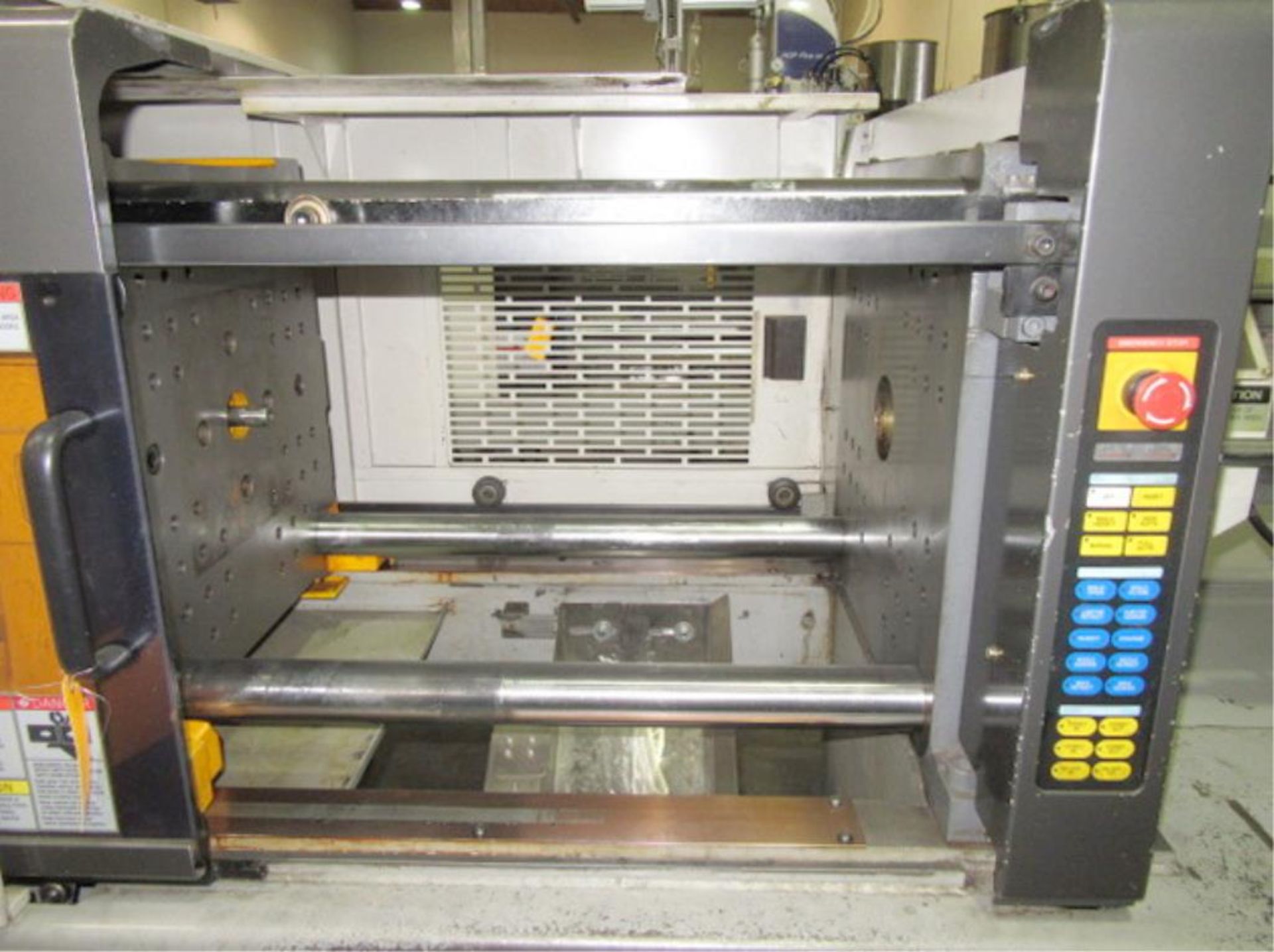 Injection Molder - Image 5 of 15