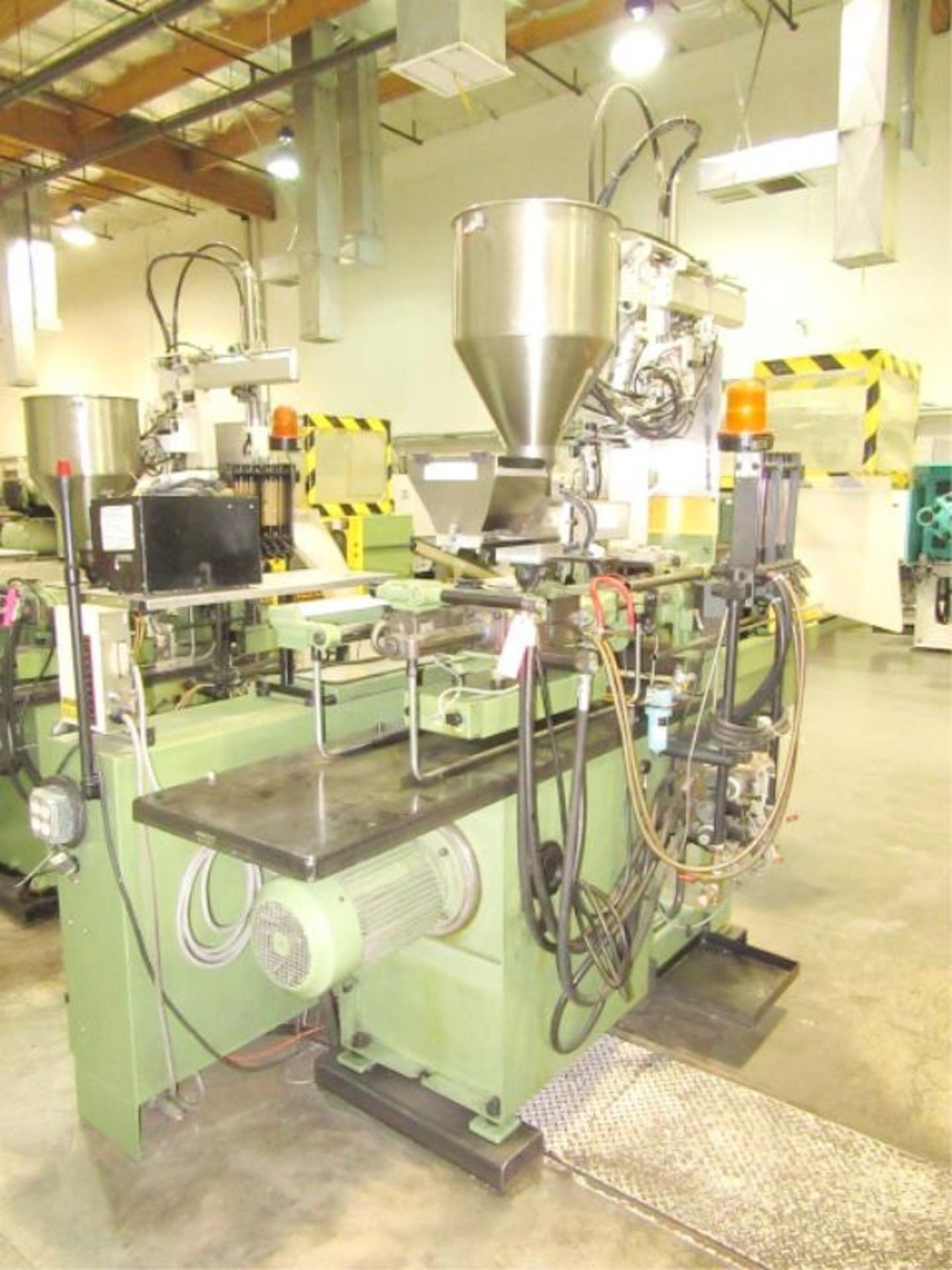 Injection Molder - Image 14 of 15