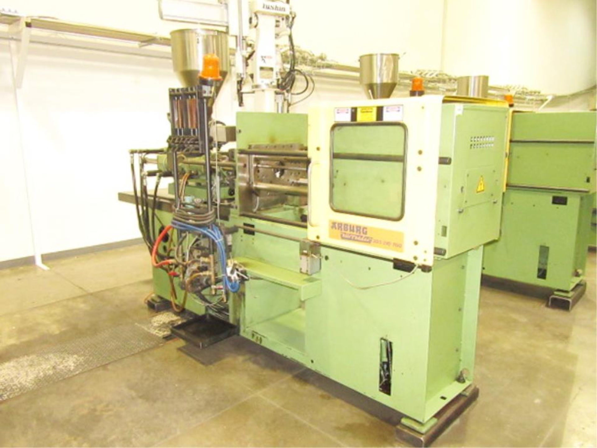 Injection Molder - Image 20 of 20