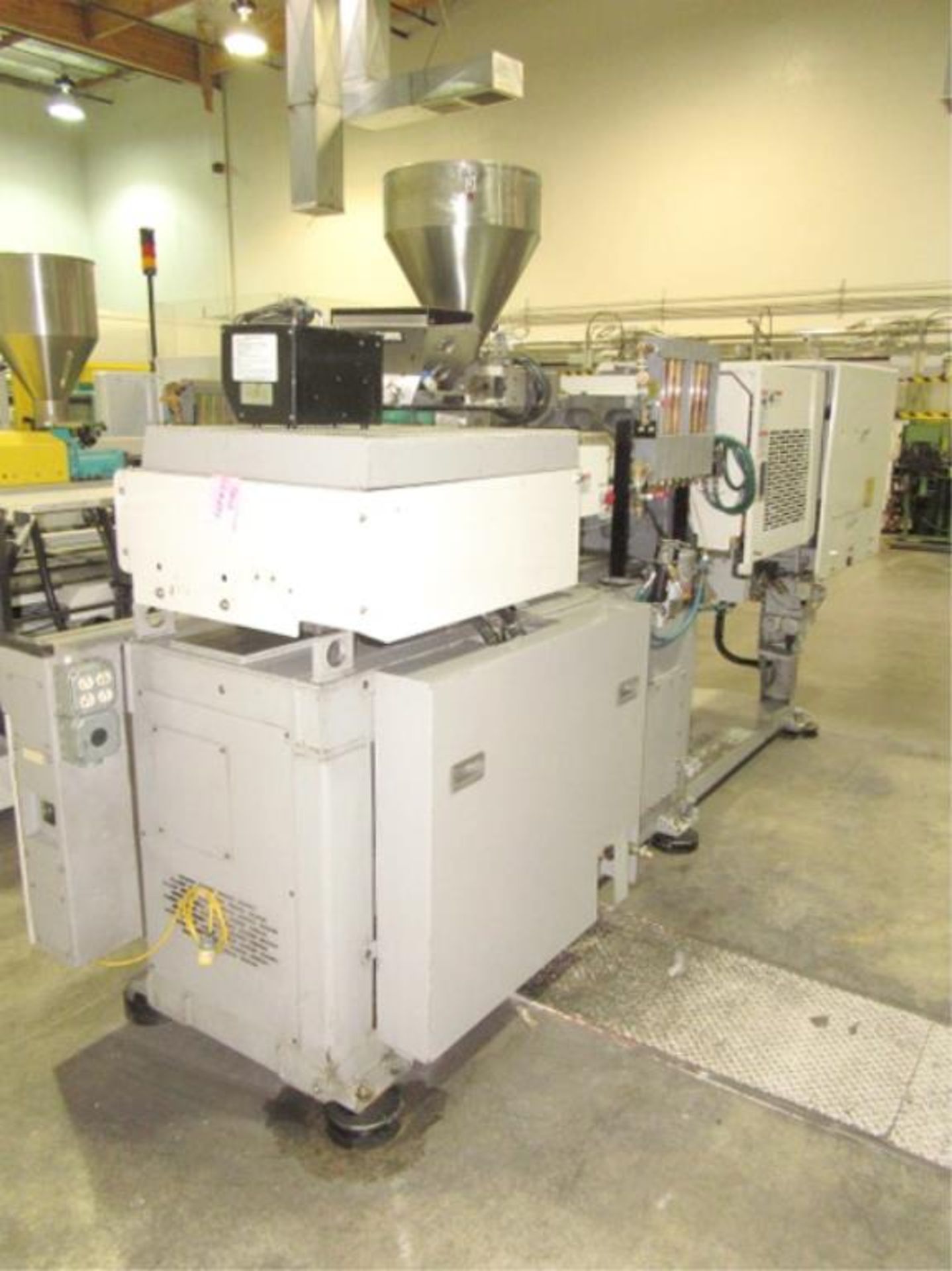 Injection Molder - Image 13 of 14
