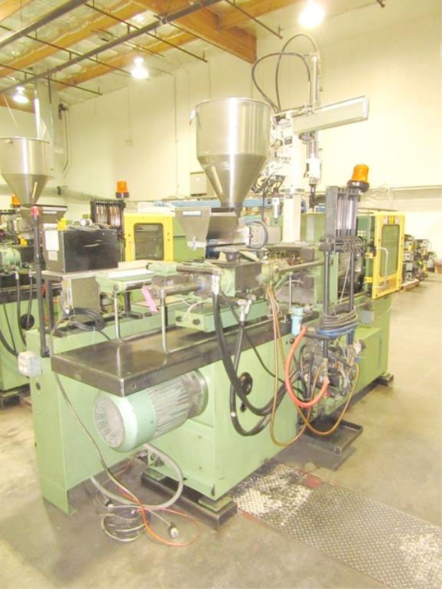 Injection Molder - Image 17 of 20