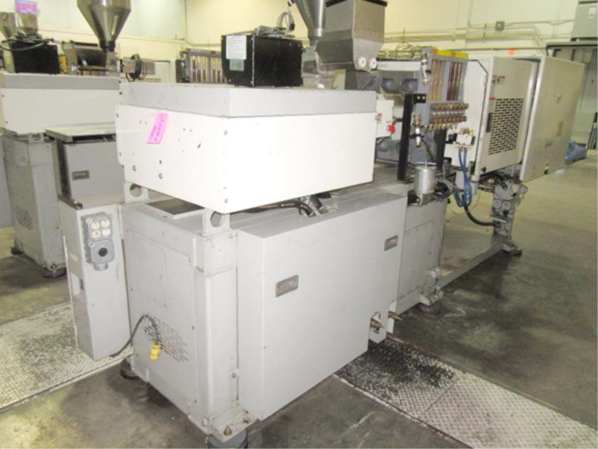 Injection Molder - Image 11 of 15