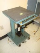 500 lb. Capacity Mobile Hydraulic Lift Table