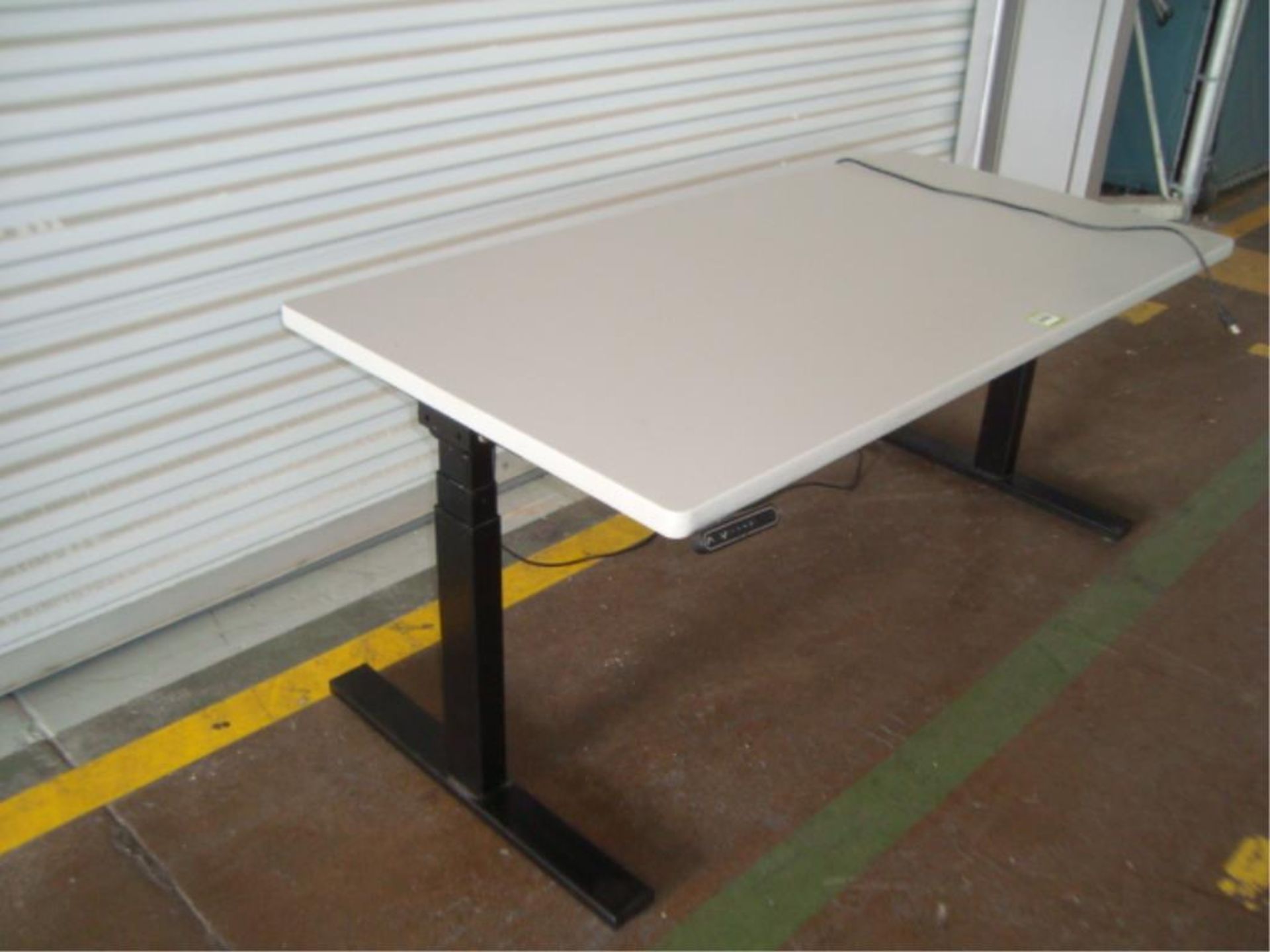 Electric Lift Table - Image 2 of 8