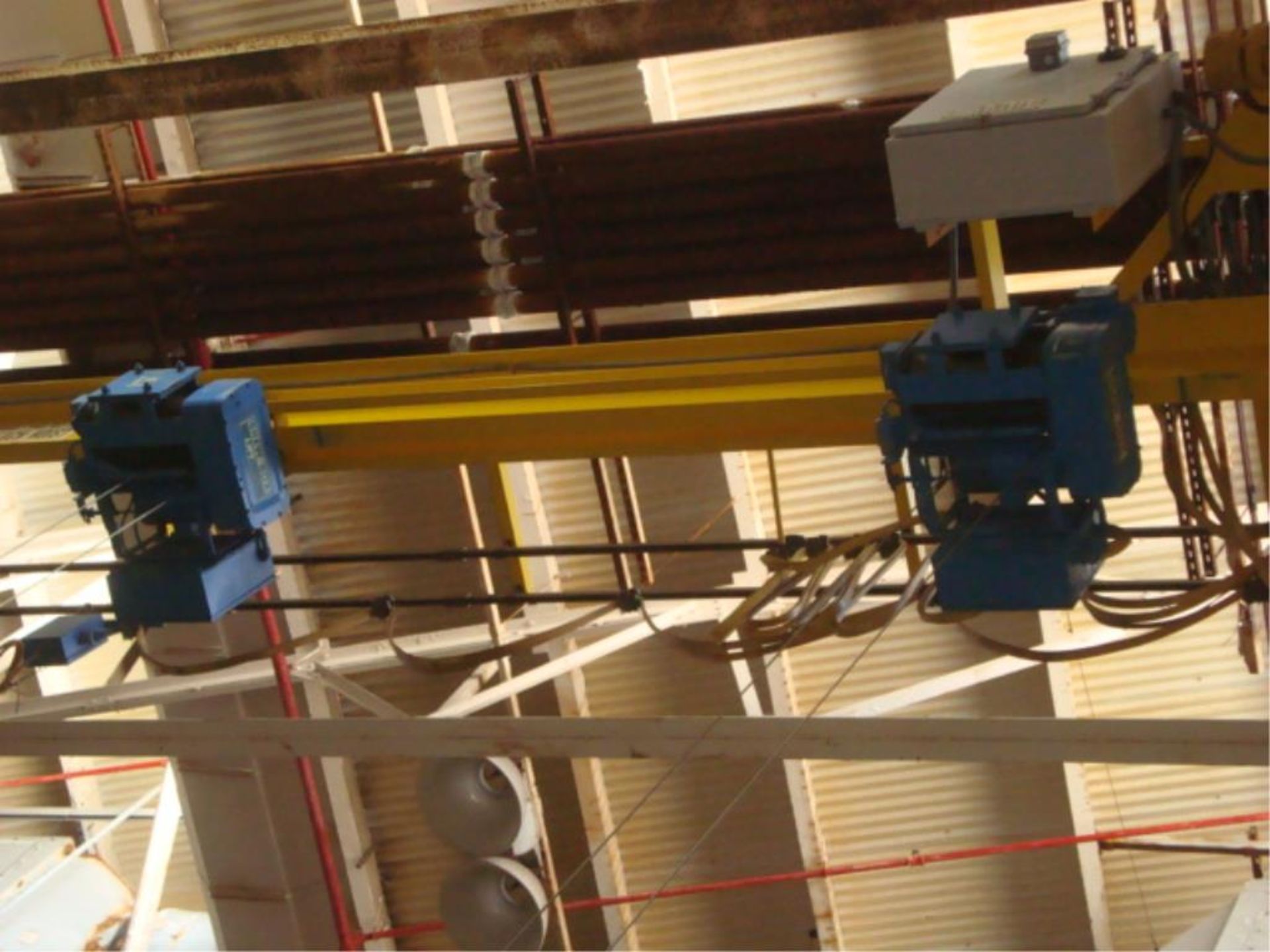 1.5-Ton Capacity Single Rail Support Bridge Crane - Image 3 of 9