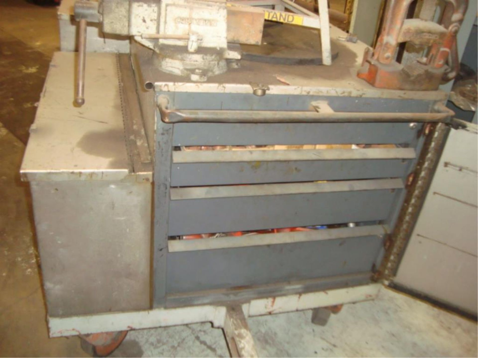 Mobile Pipe Threader With Supply Cart - Image 6 of 17