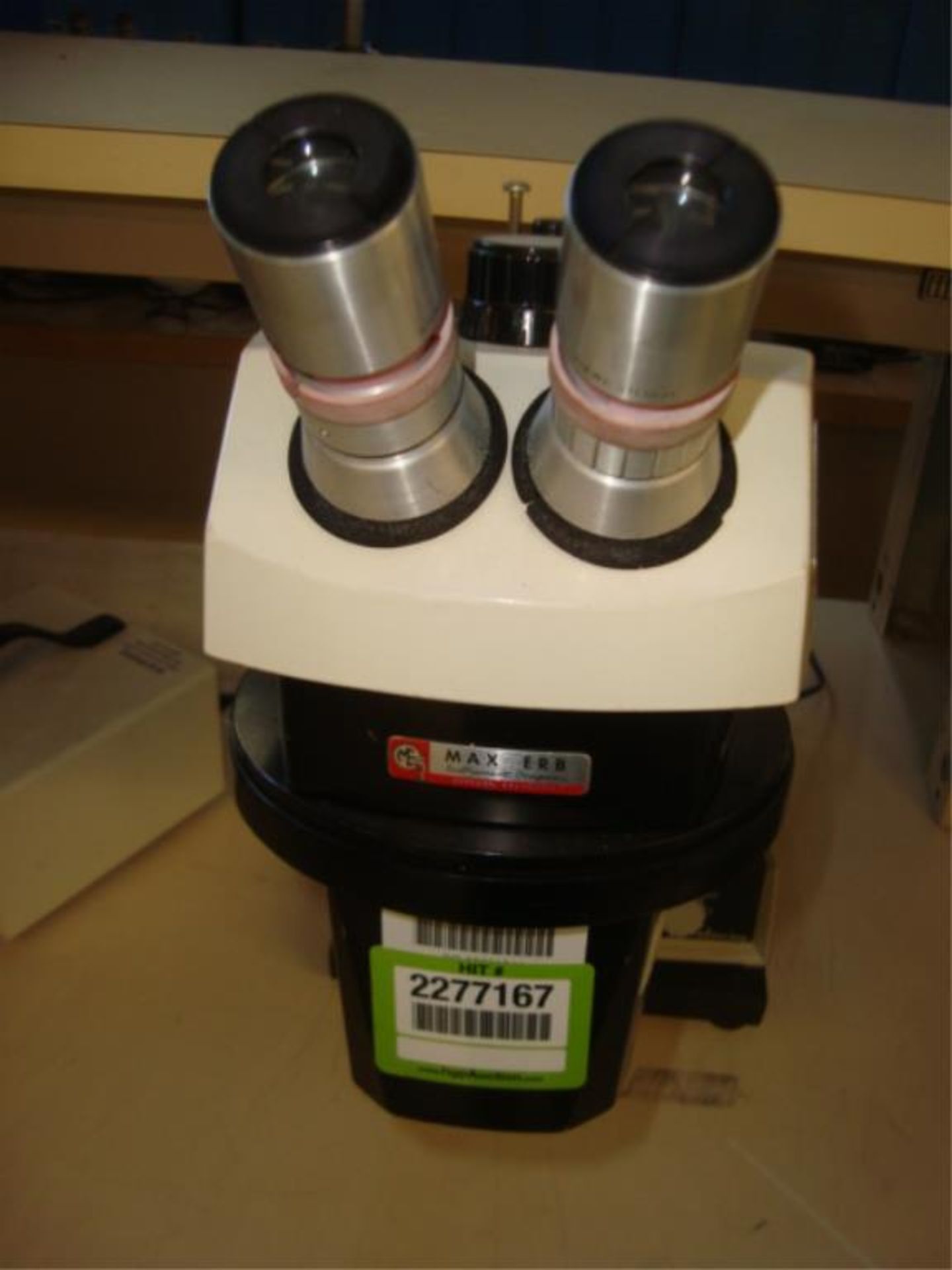 Stereozoom Microscope With Fiber Light Source - Image 5 of 13