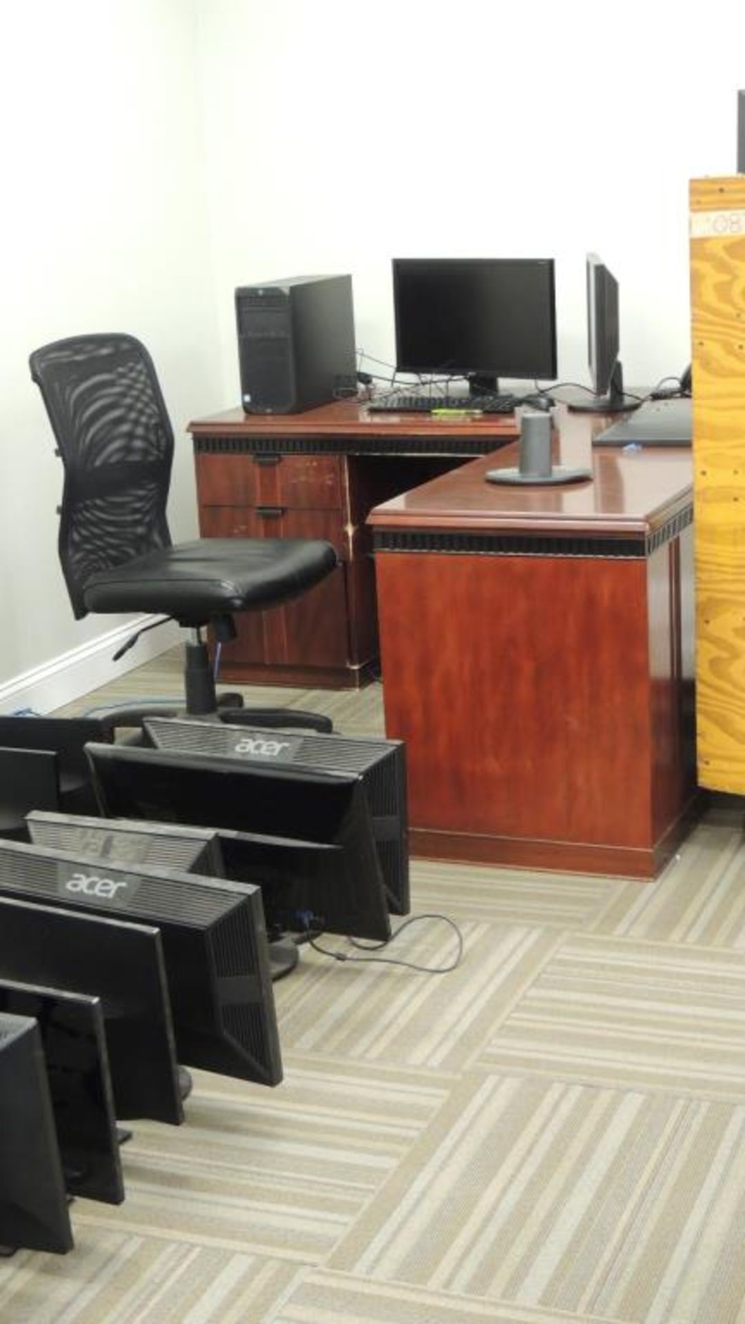 Office Furniture - Image 16 of 18