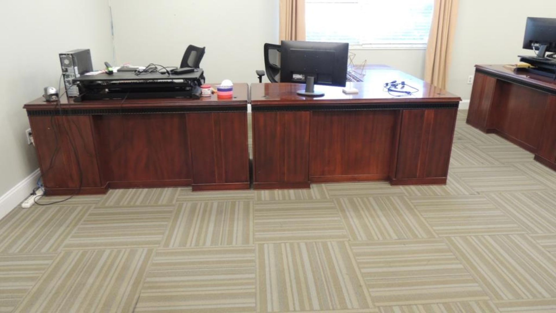 Office Furniture - Image 10 of 18