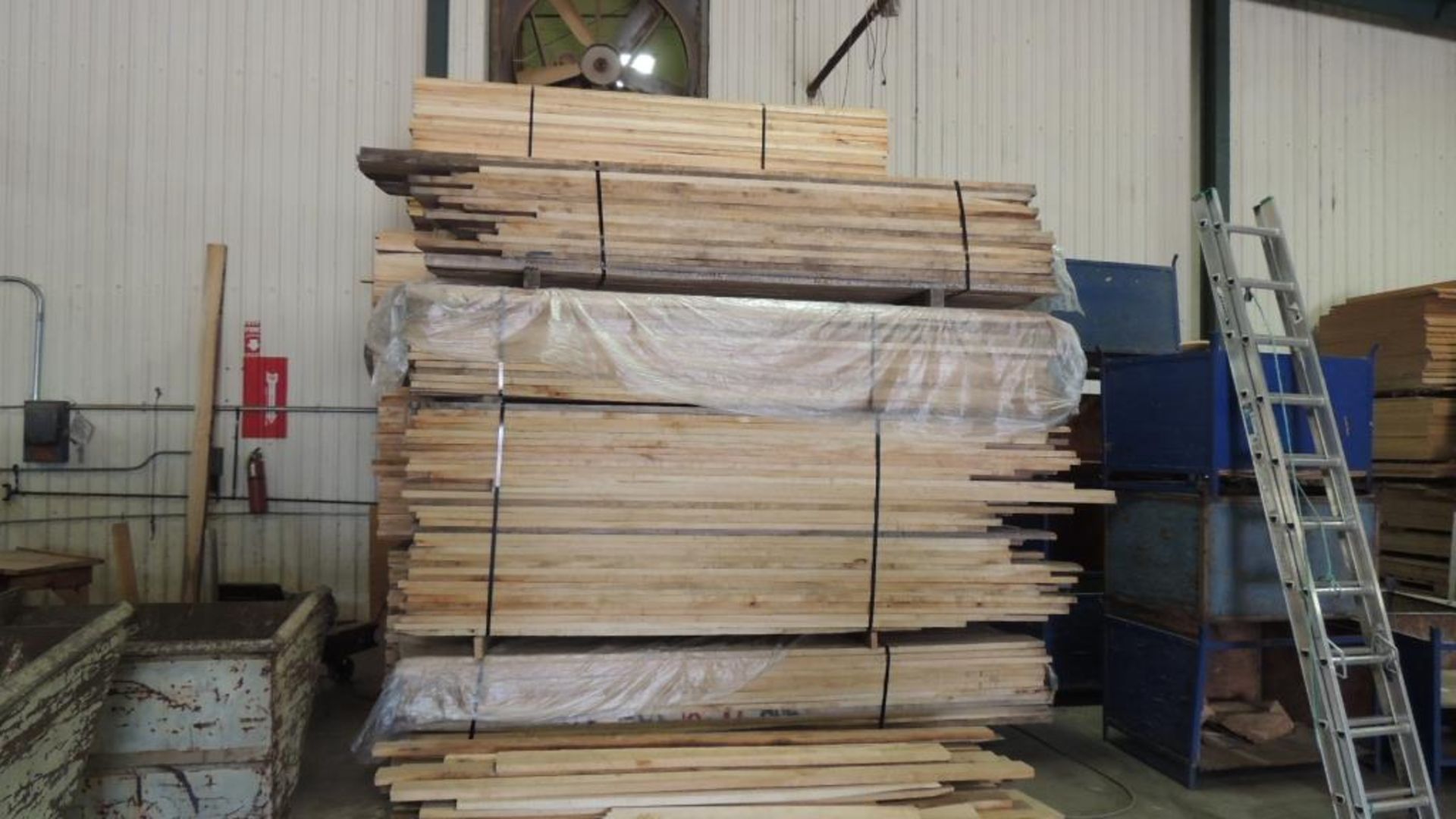 Lumber - Image 2 of 18
