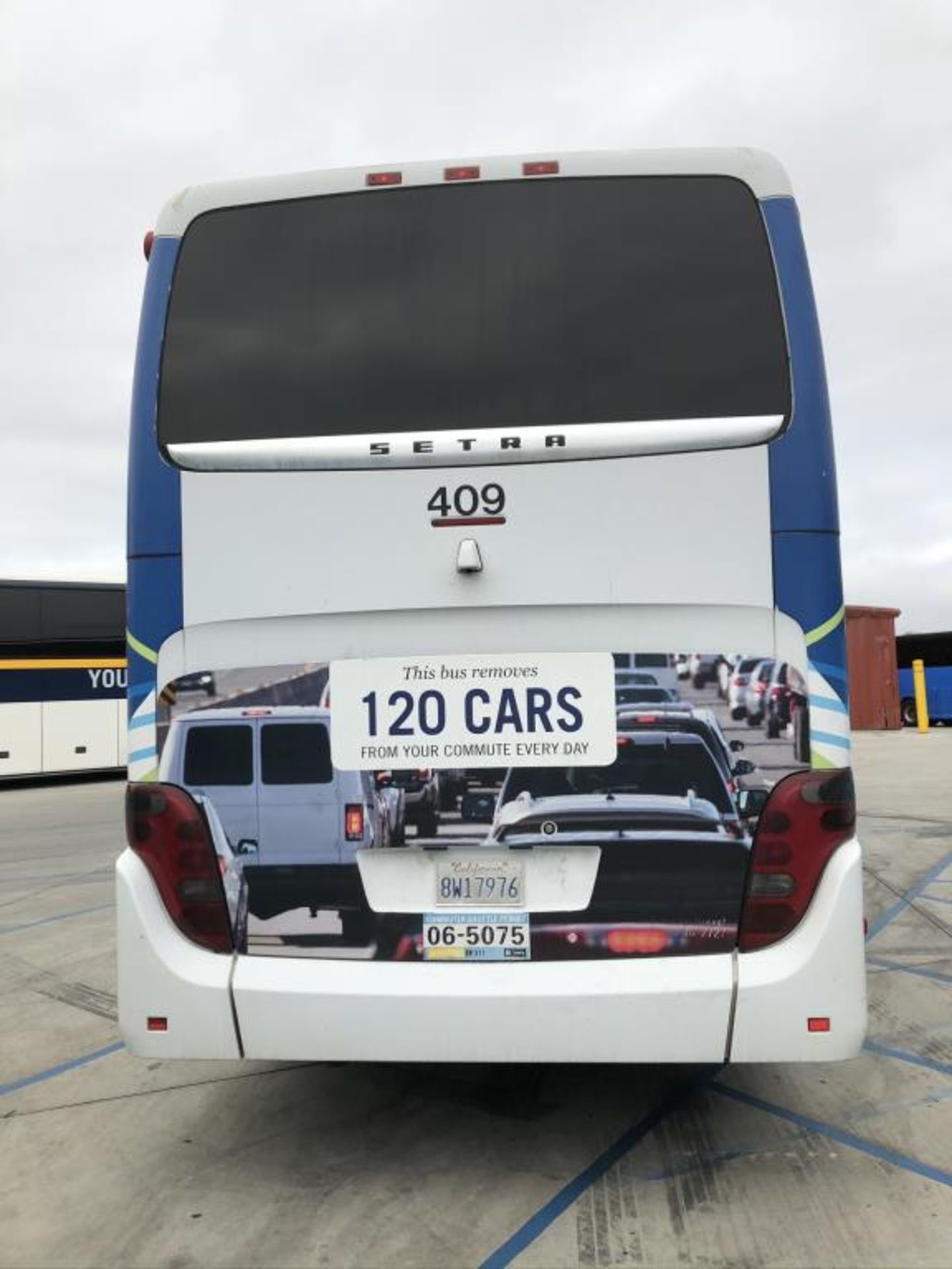 Motor Coach - Image 15 of 18