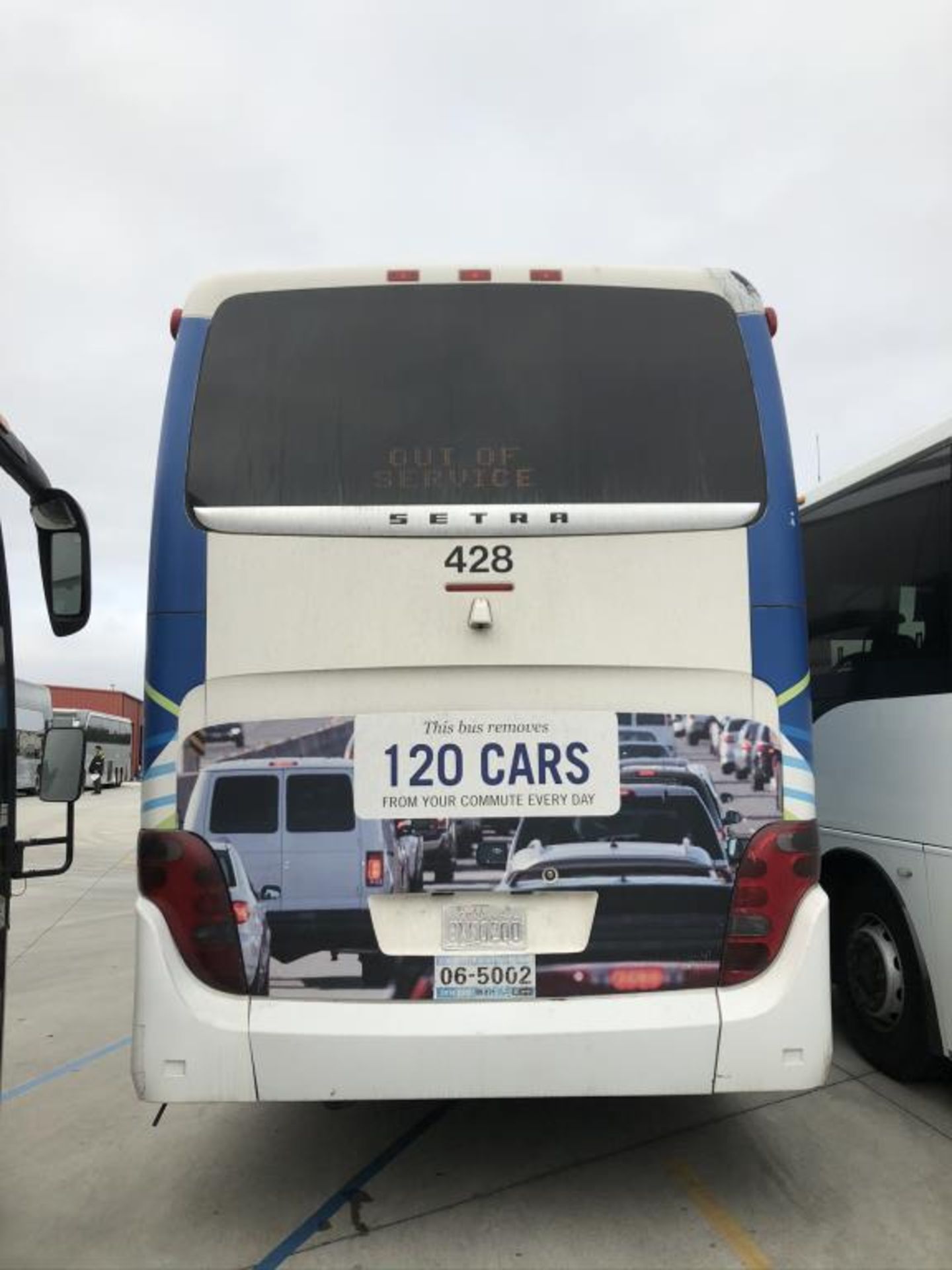 Motor Coach - Image 11 of 13