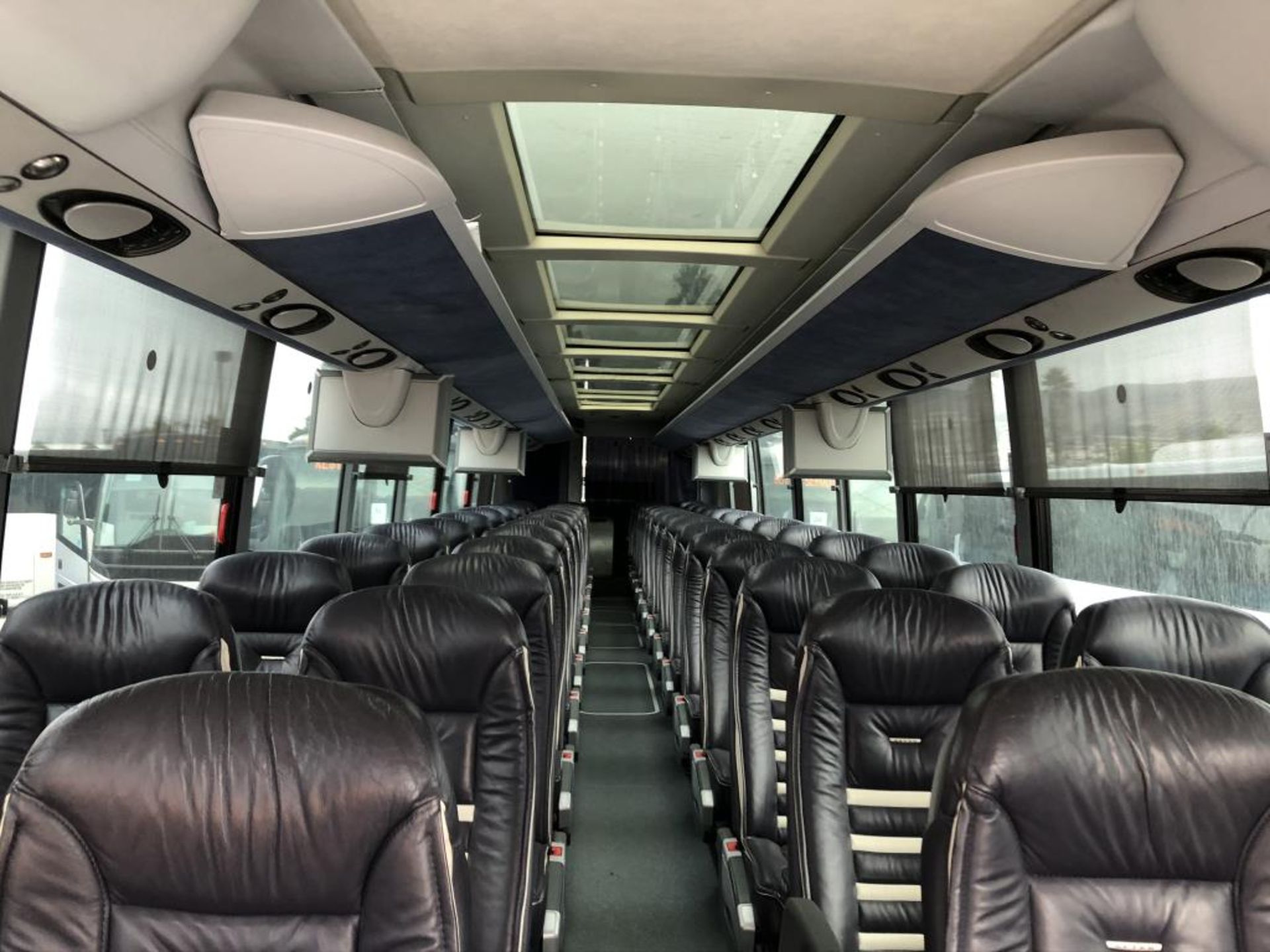 Motor Coach - Image 8 of 18