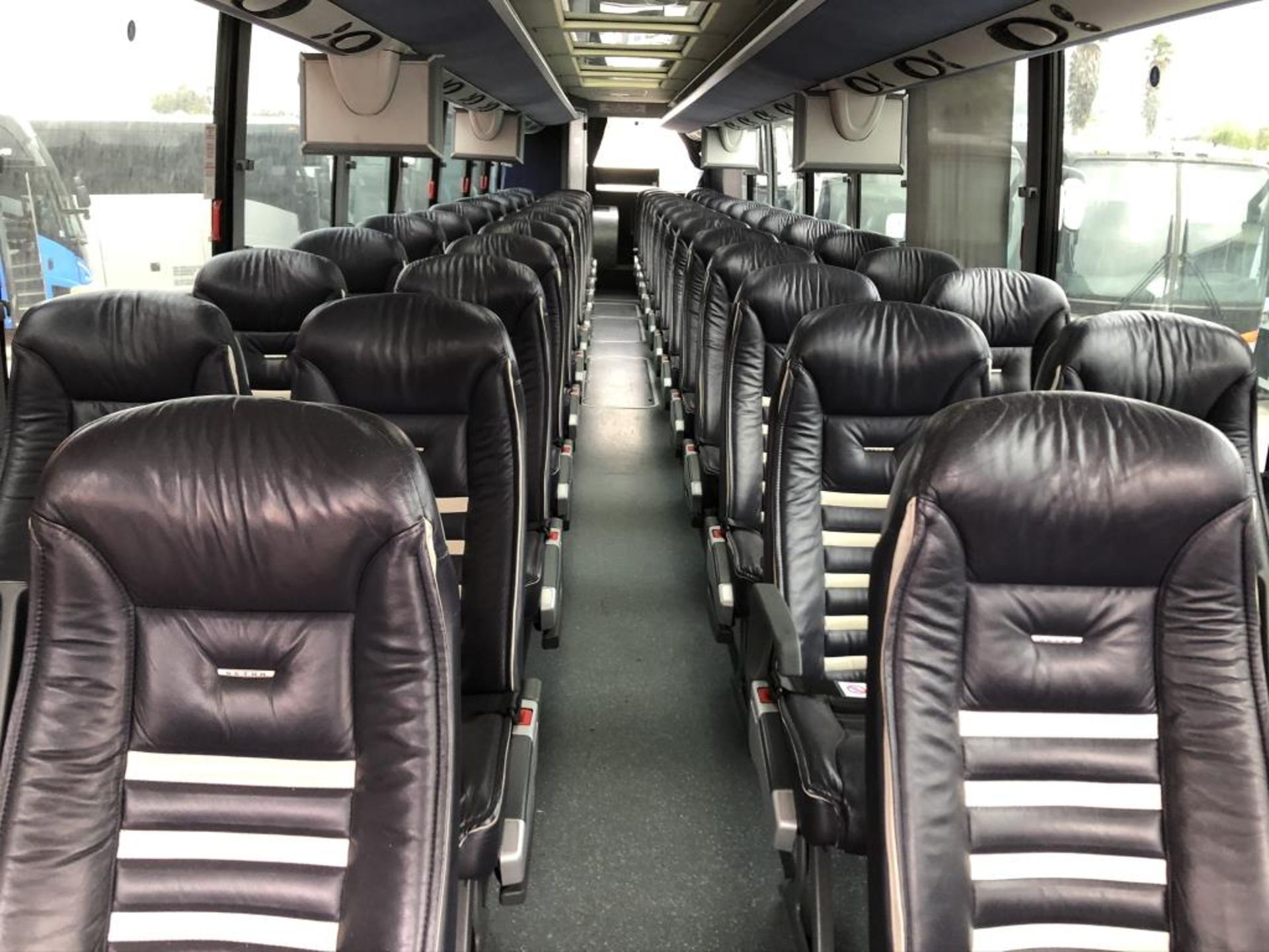 Motor Coach - Image 11 of 23