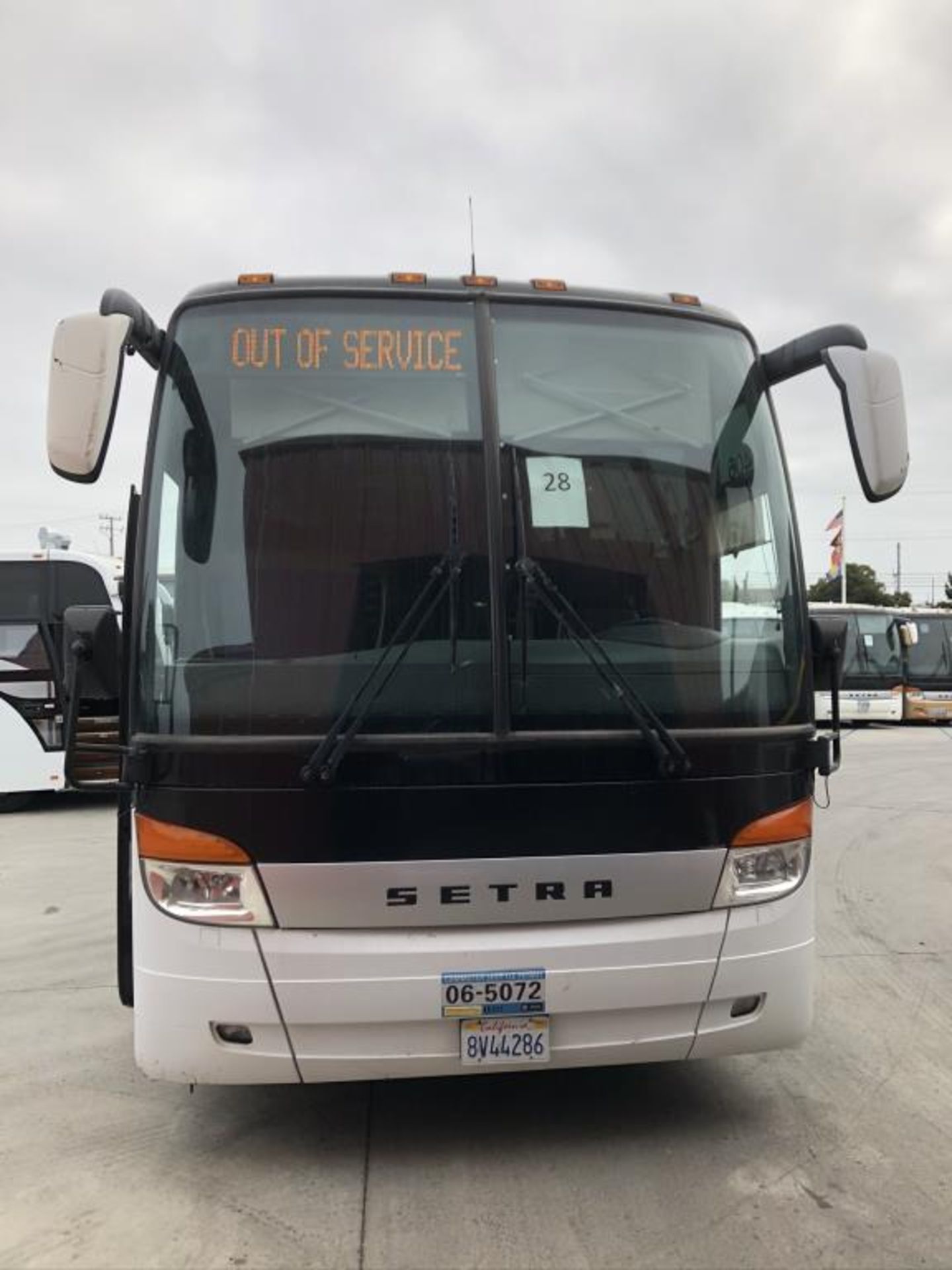 Motor Coach - Image 3 of 17