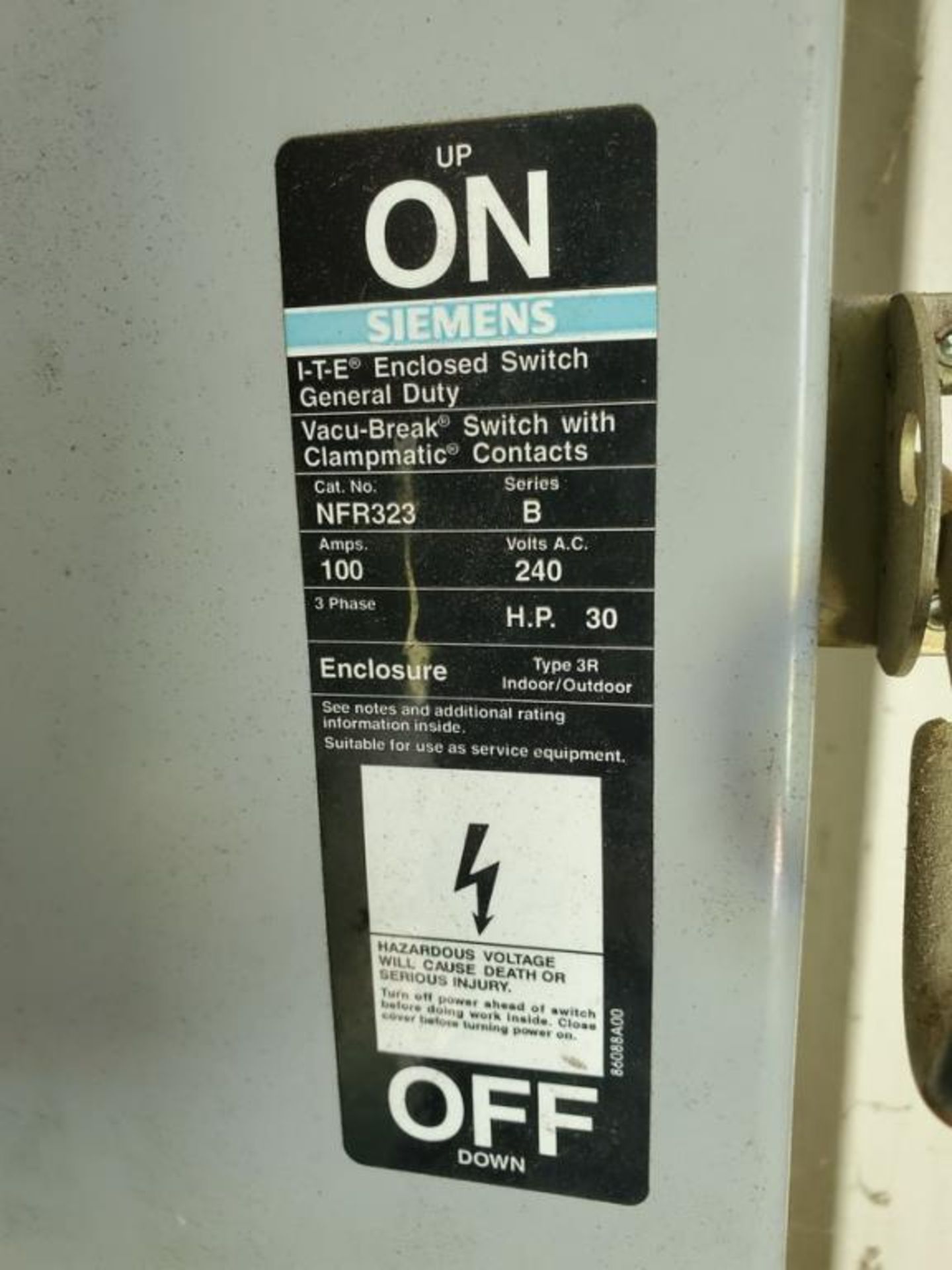 Air Compressor - Image 7 of 7