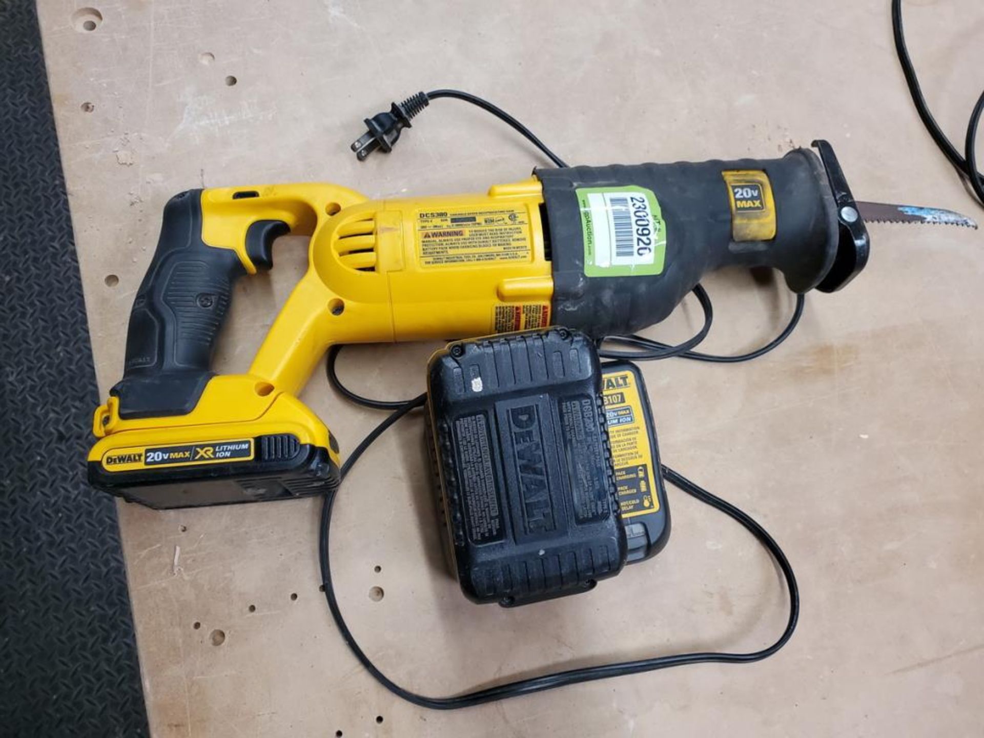 Cordless Reciprocating Saw