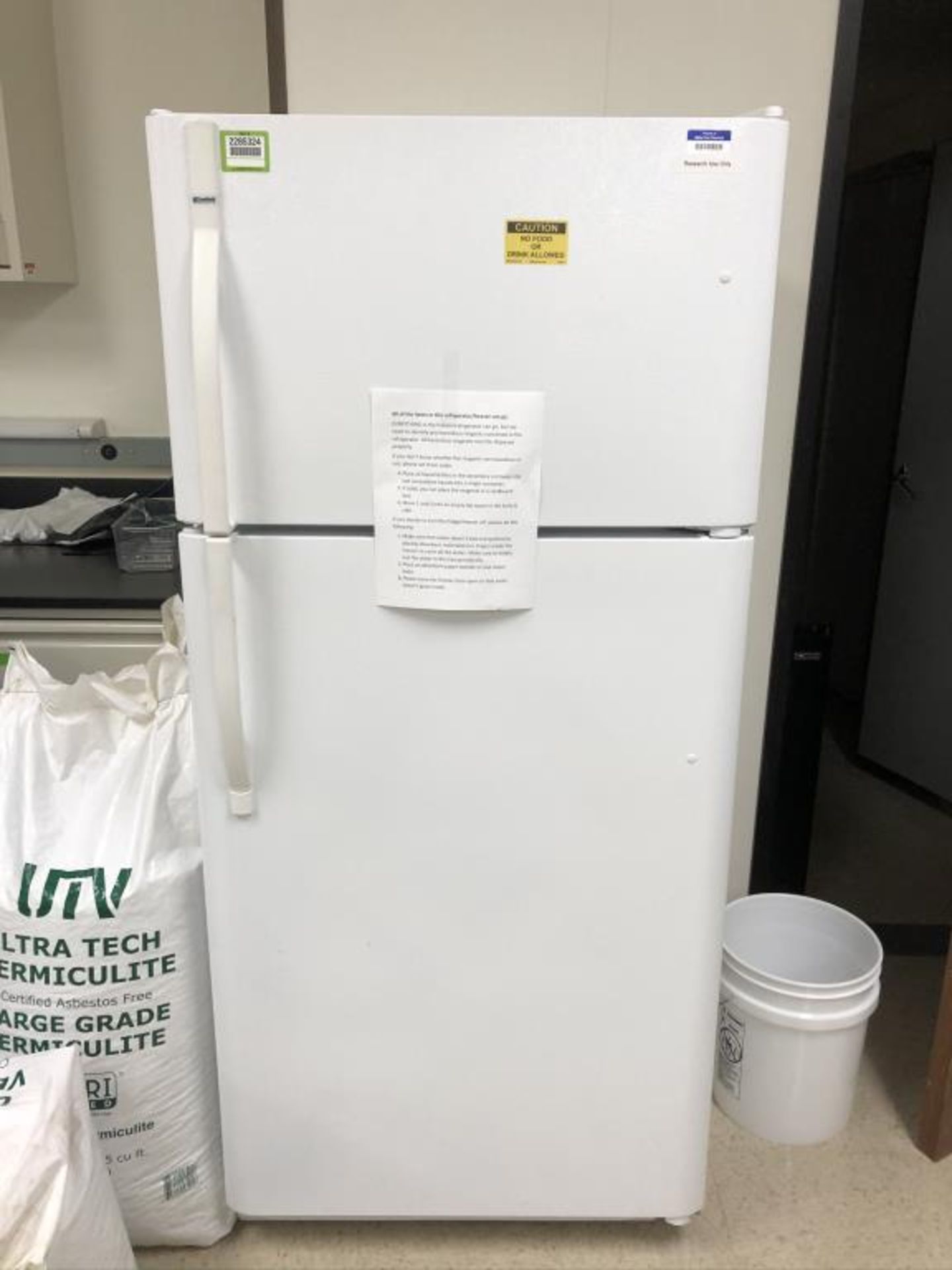 Refrigerator/ Freezer