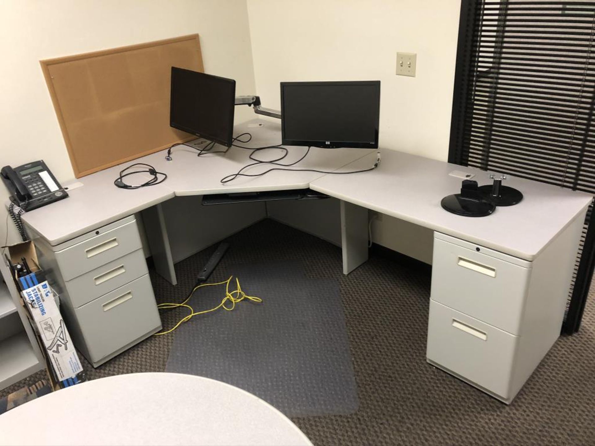 Office Furniture - Image 12 of 37