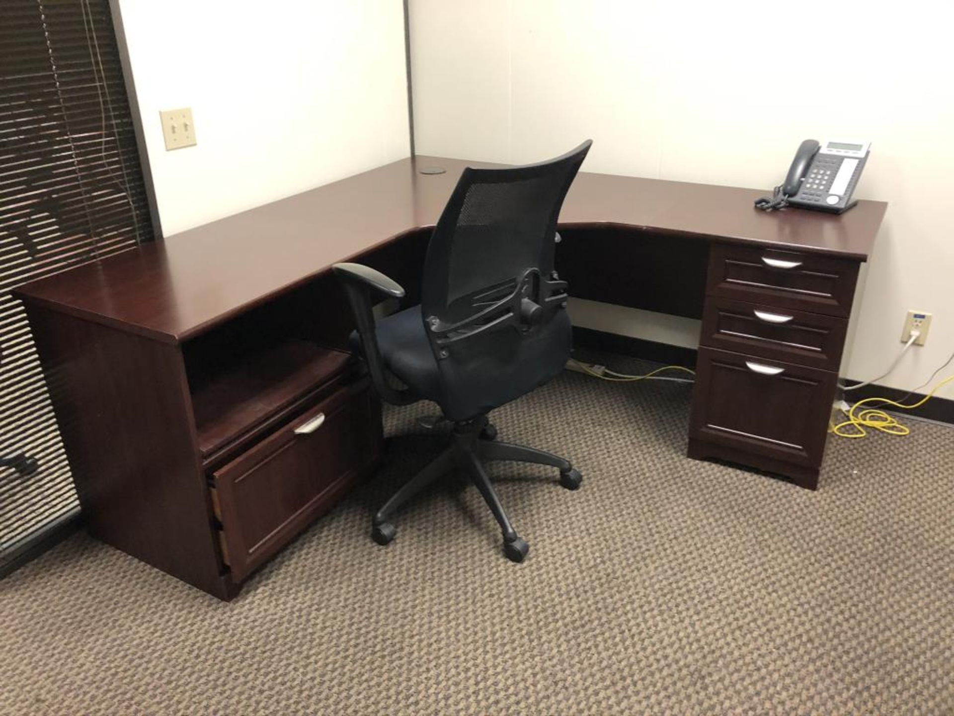 Office Furniture - Image 21 of 37