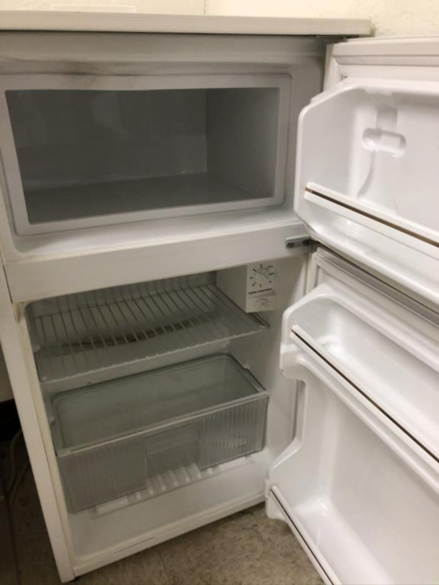 Refrigerator/ Freezers - Image 6 of 11