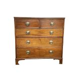 GEORGIAN MAHOGANY CHEST OF DRAWERS