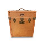 VINTAGE HAT TRUNK FROM DELION