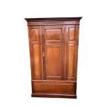 EDWARDIAN MAHOGANY WARDROBE