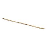 18CT GOLD DIAMOND AND SAPPHIRE BRACELET